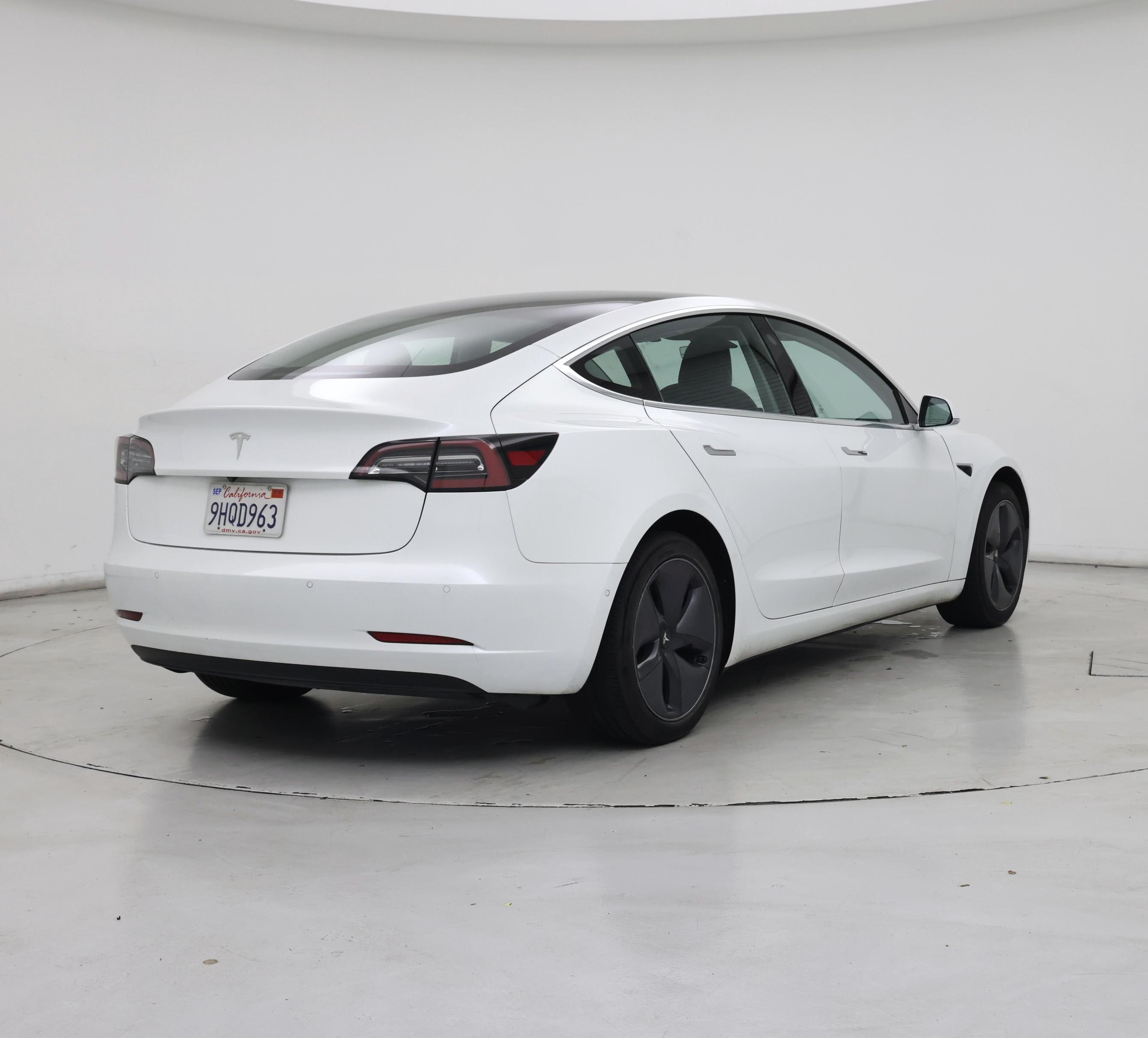 Thumbnail: 2020 Tesla Model 3 - 8