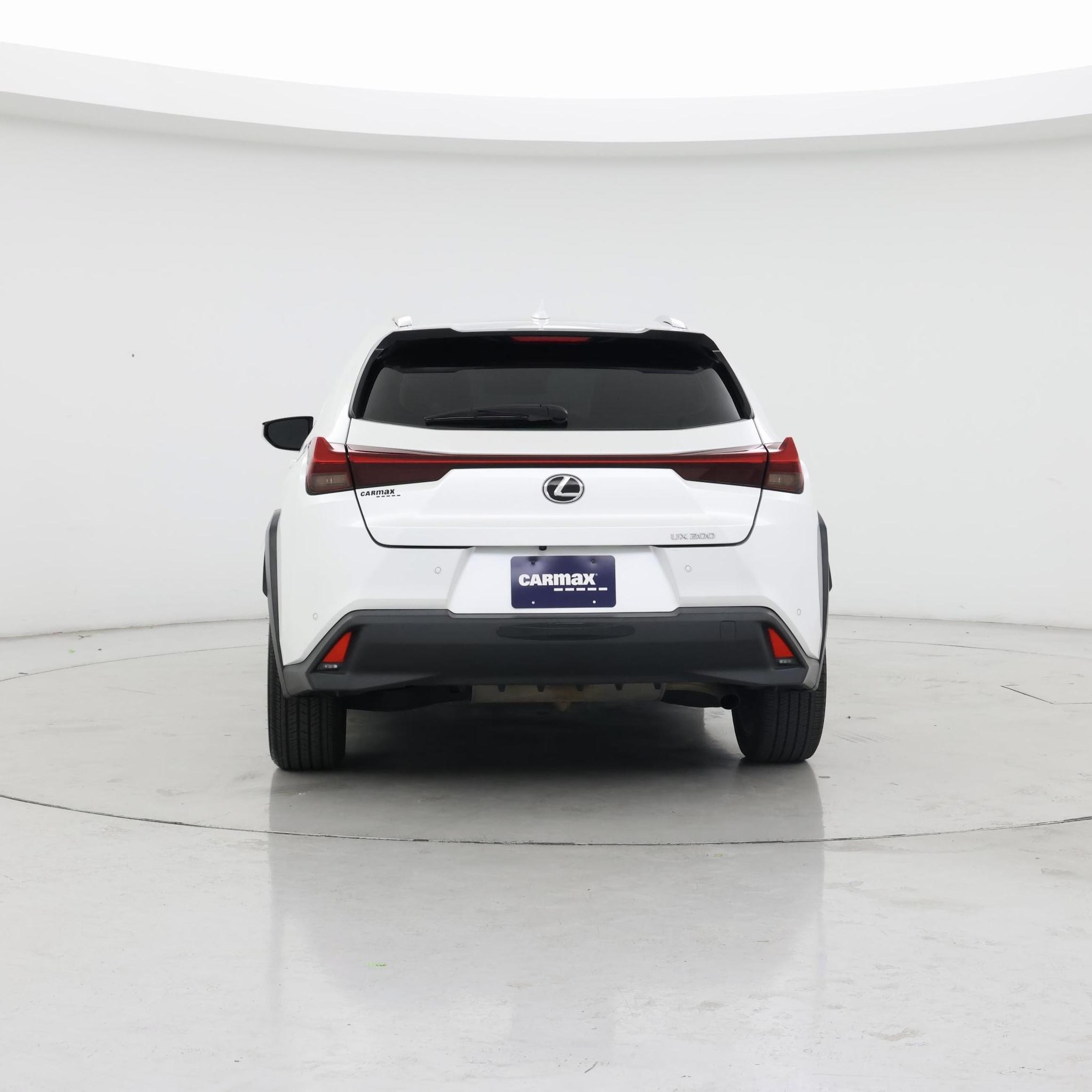 Thumbnail: 2022 Lexus UX - 6