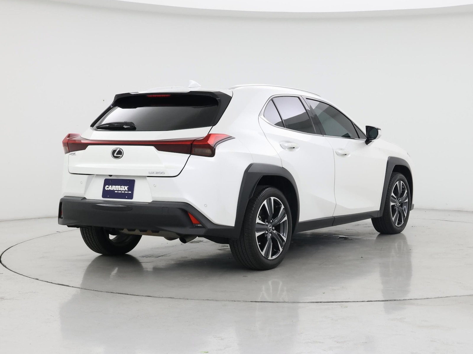 2022 Lexus UX 200 - Photo 9