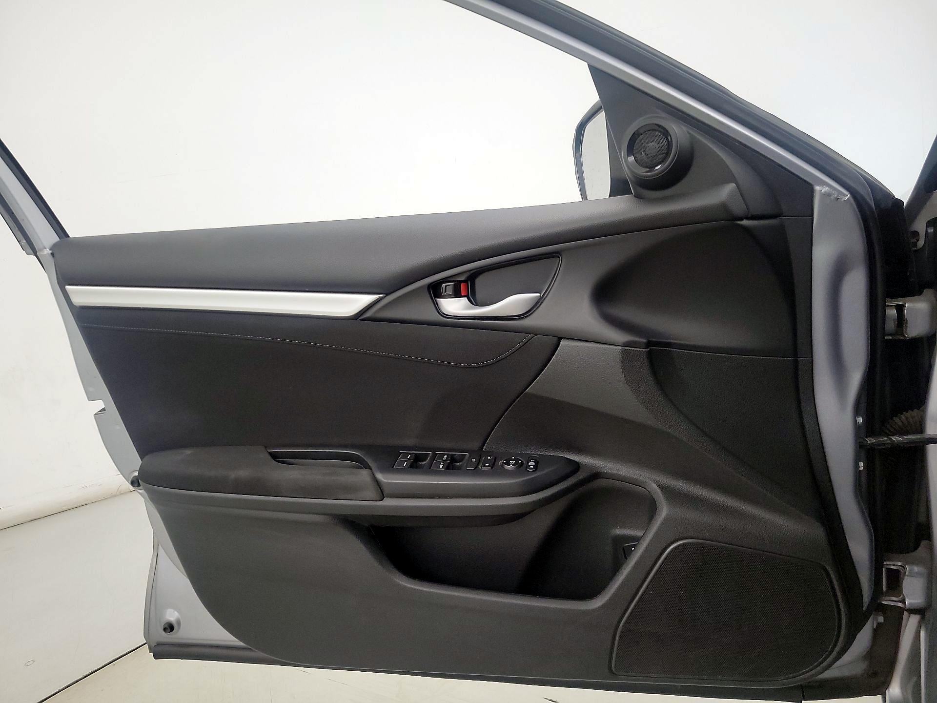 Thumbnail: 2018 Honda Civic - 12