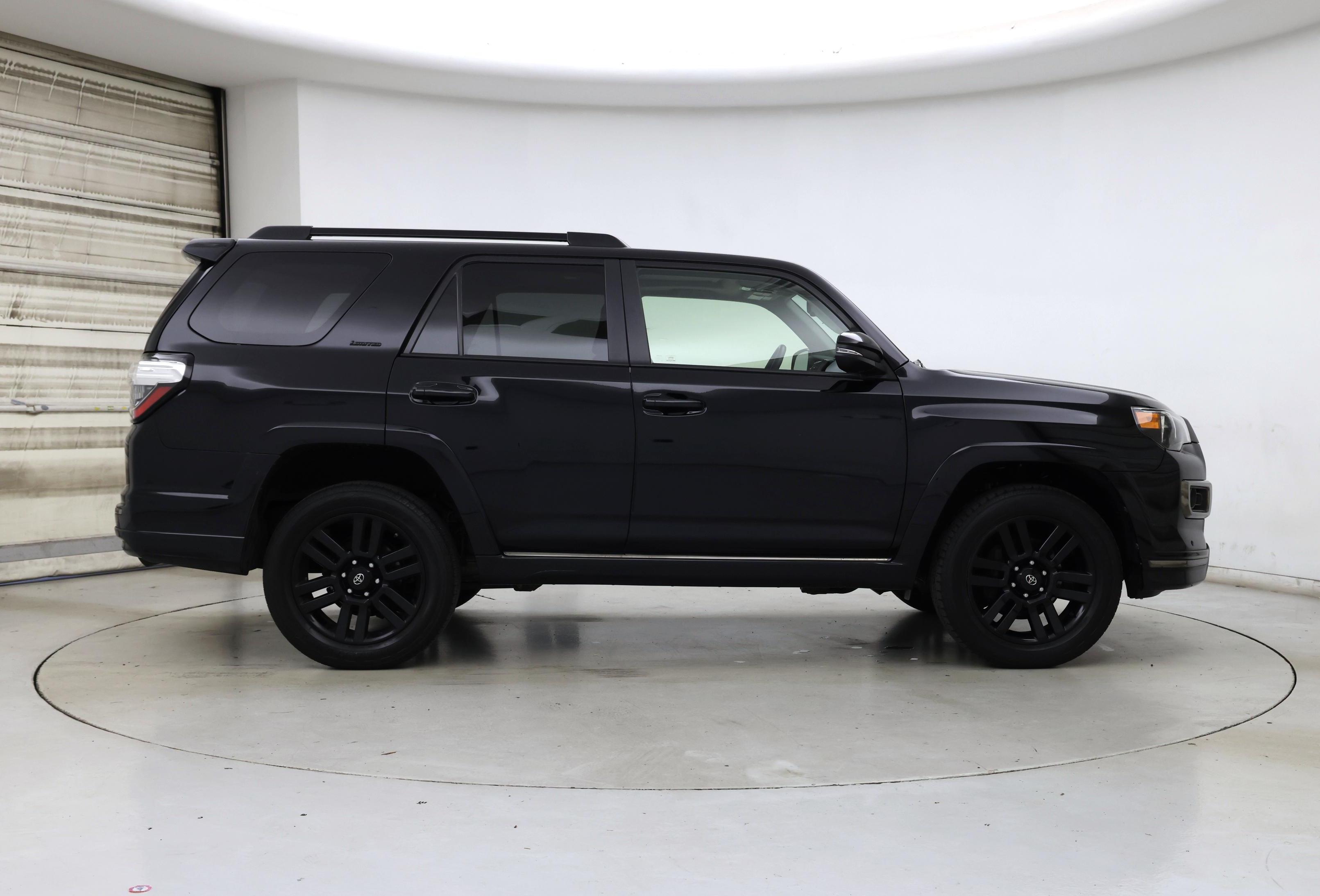 Thumbnail: 2019 Toyota 4Runner - 7