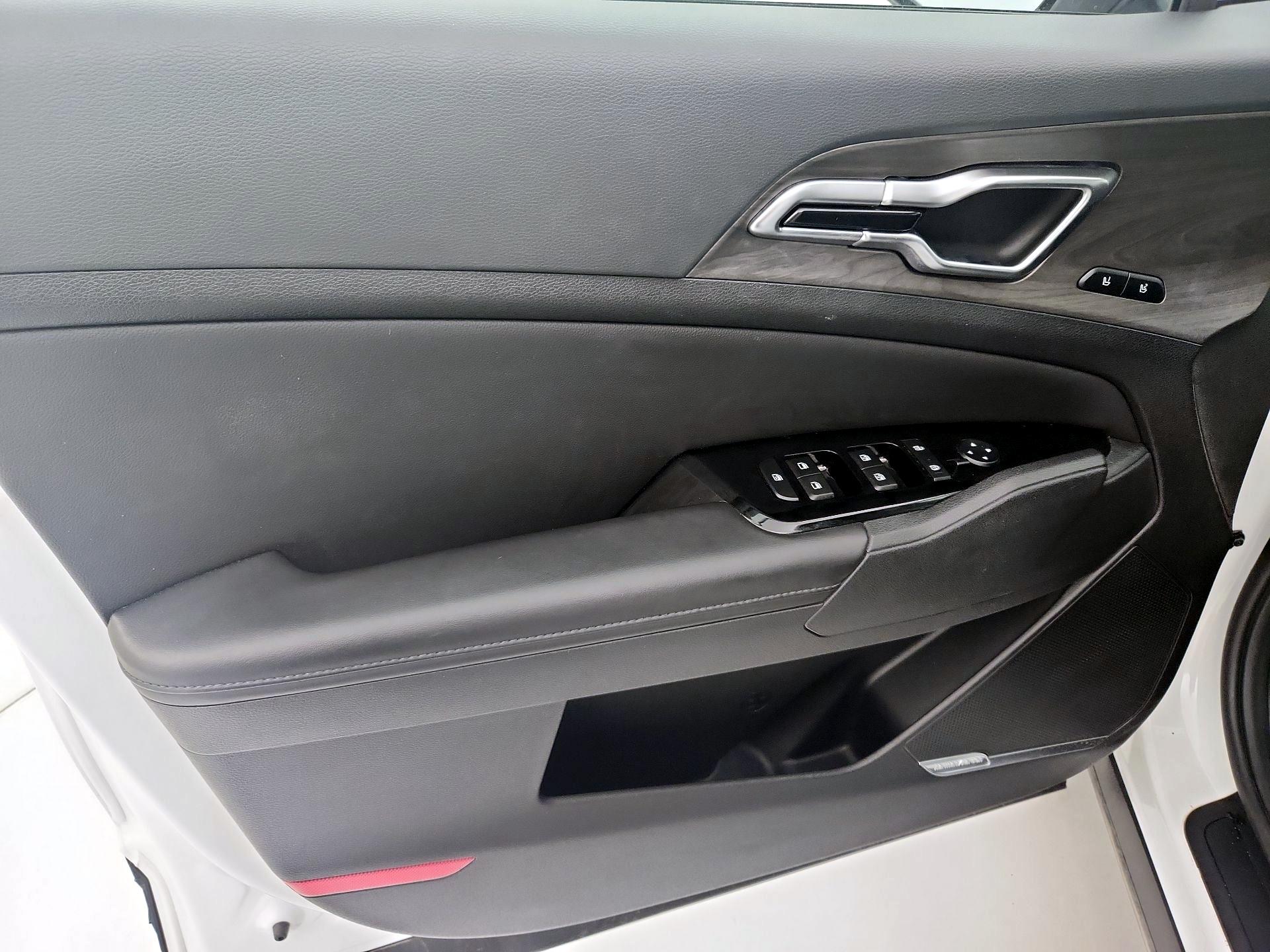 Thumbnail: 2024 Kia Sportage - 12