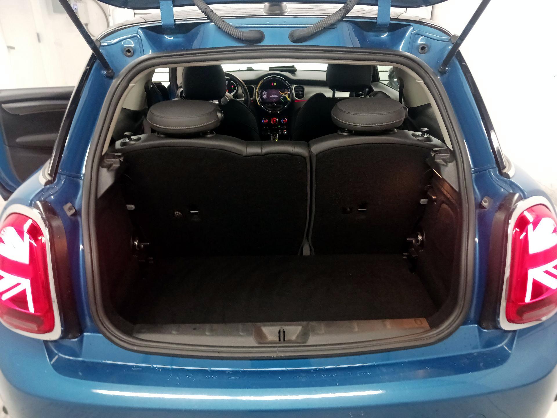 Thumbnail: 2024 MINI Cooper Hardtop - 17