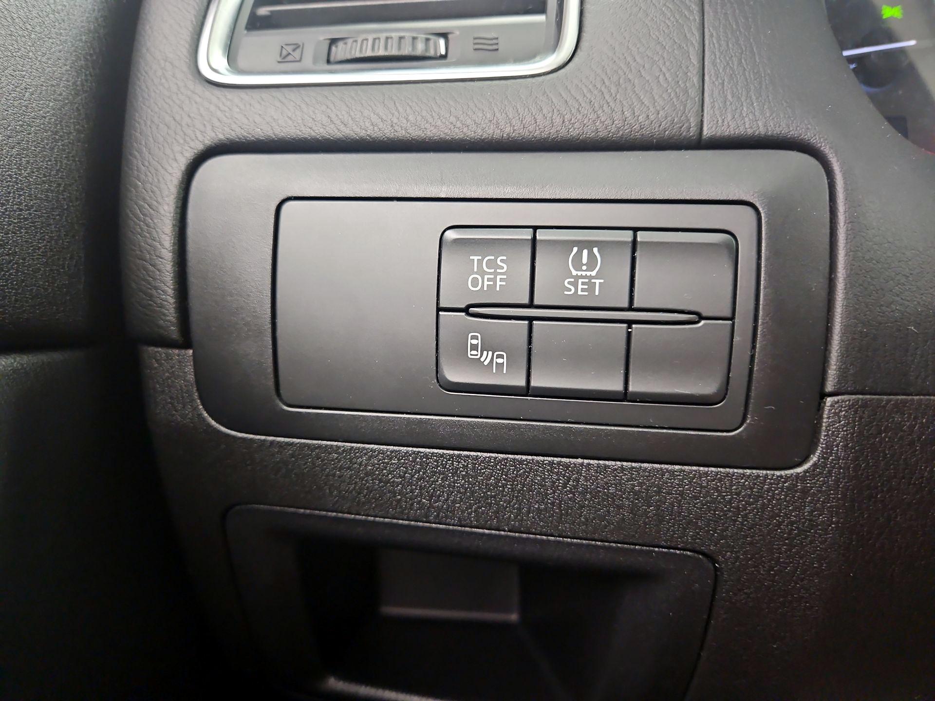 Thumbnail: 2016 Mazda CX-5 - 13
