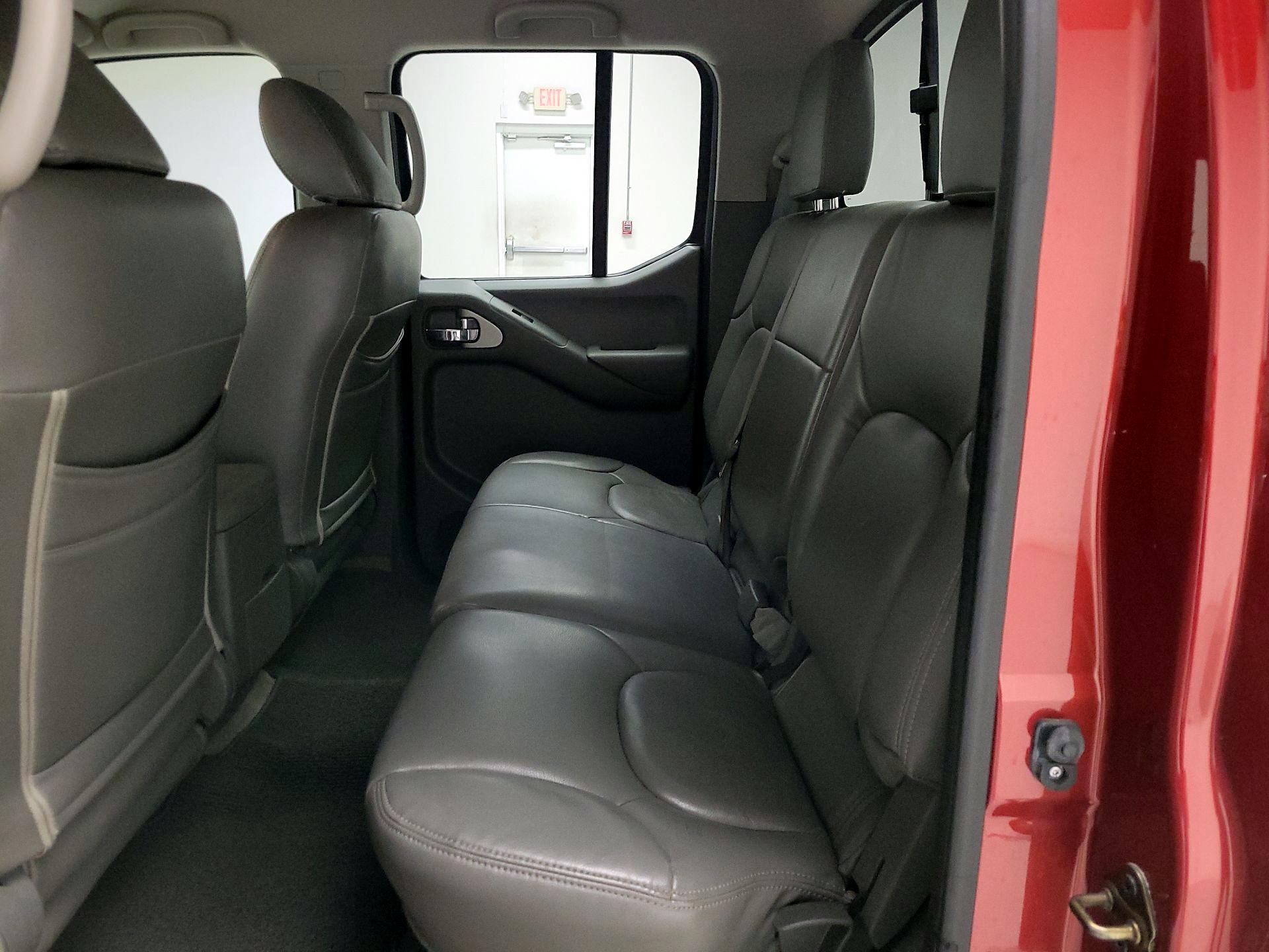 Thumbnail: 2015 Nissan Frontier - 18