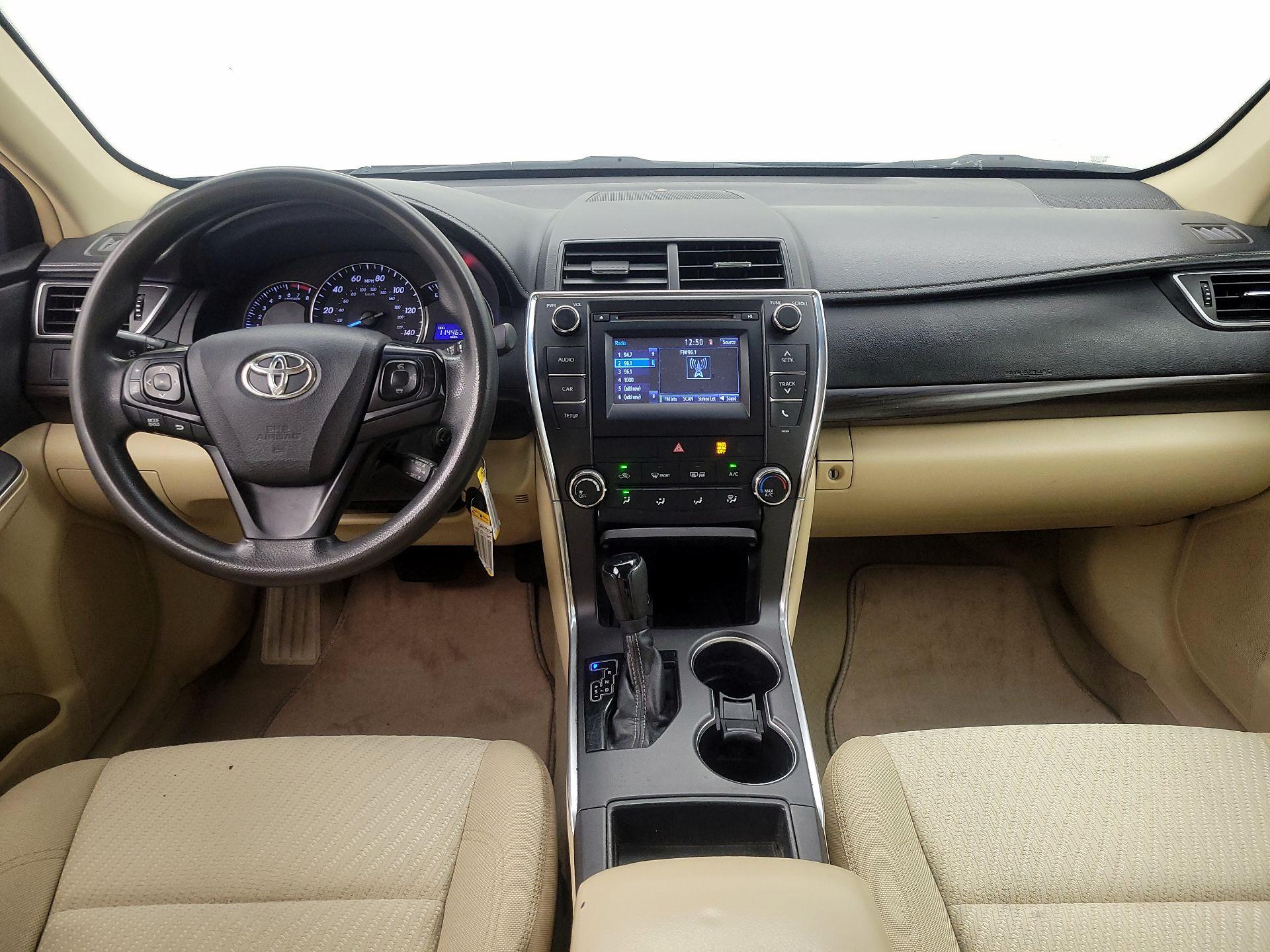Thumbnail: 2015 Toyota Camry - 9