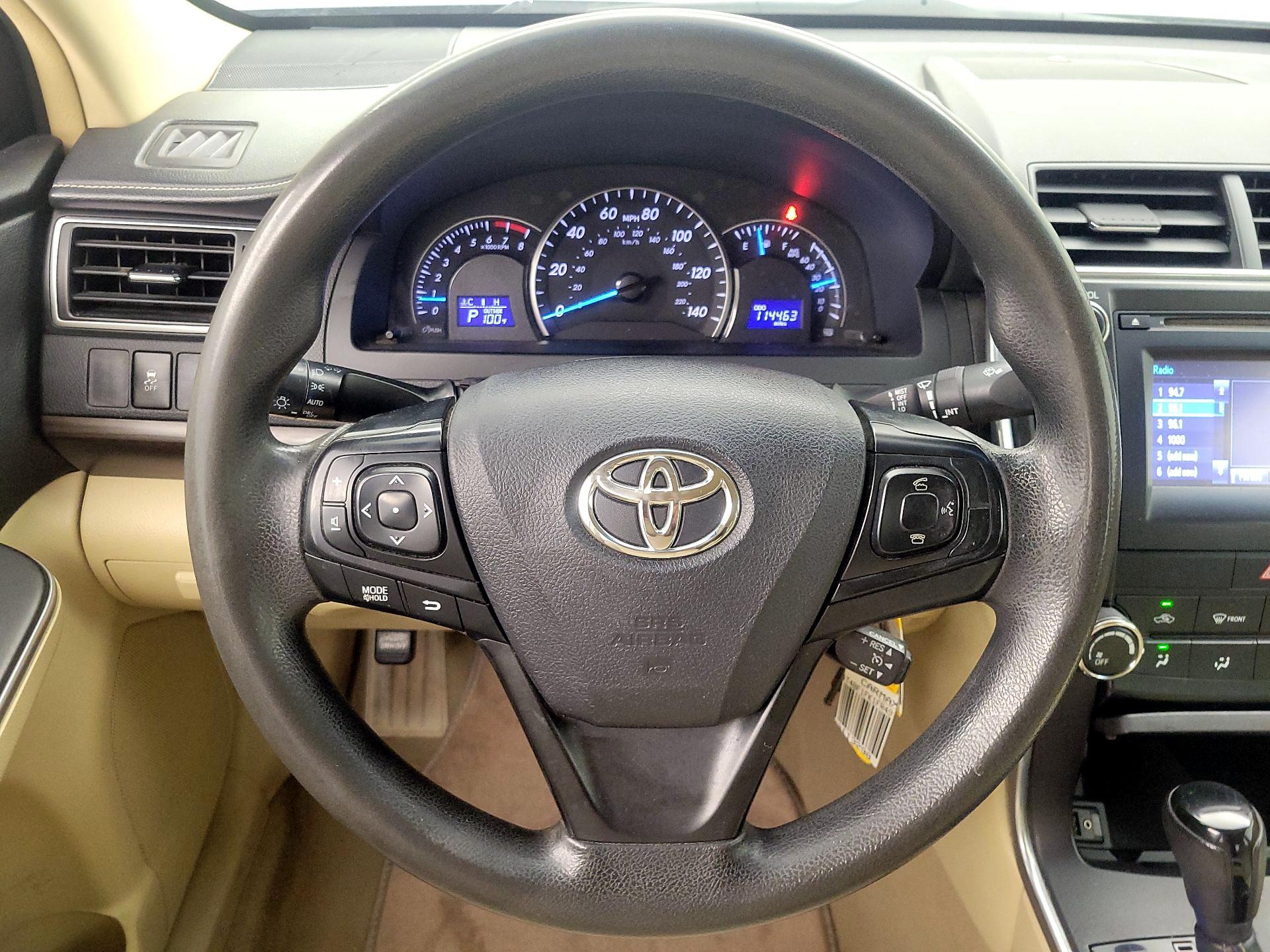 Thumbnail: 2015 Toyota Camry - 10