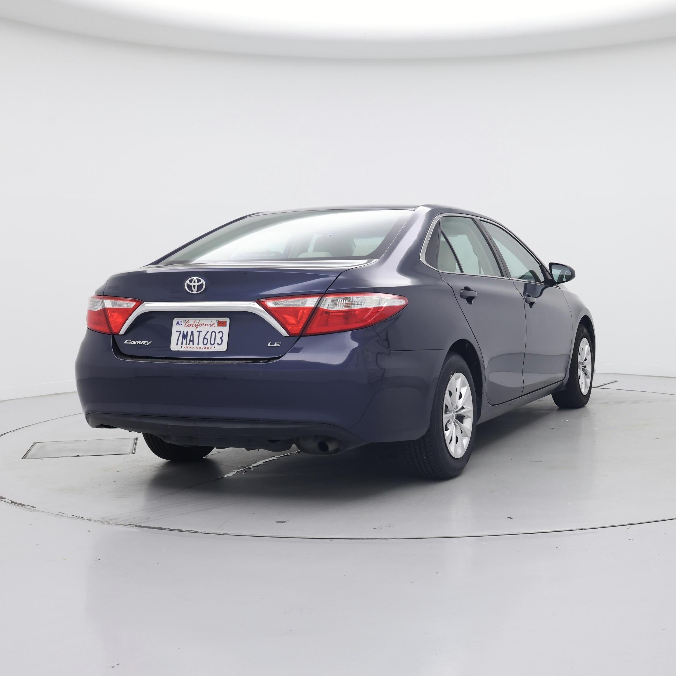 Thumbnail: 2015 Toyota Camry - 8