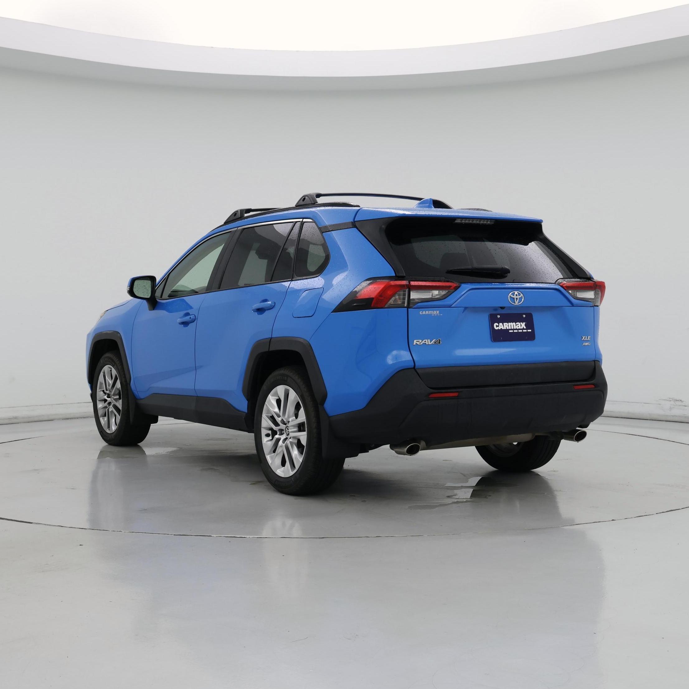 Thumbnail: 2020 Toyota RAV4 - 2
