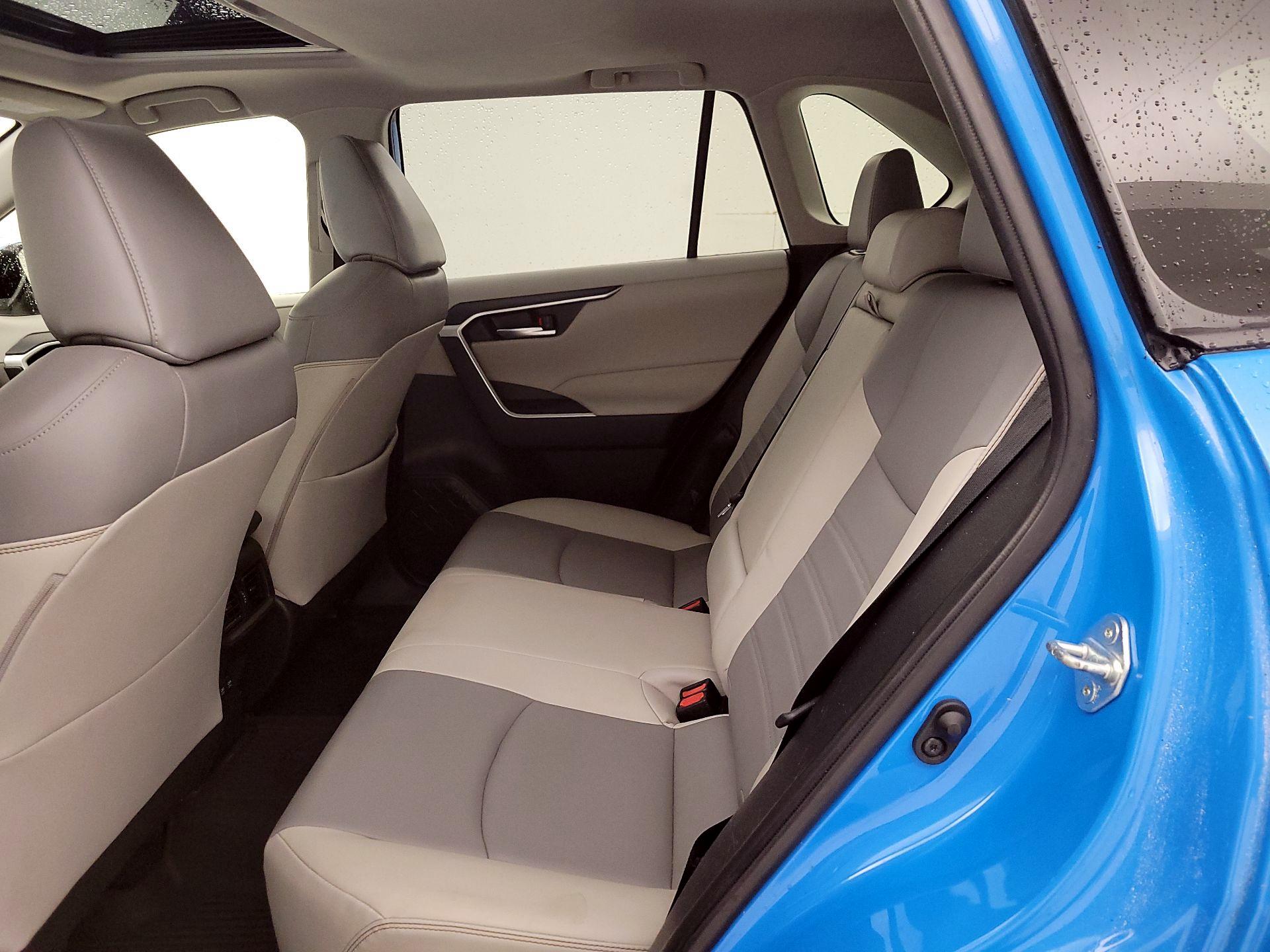 Thumbnail: 2020 Toyota RAV4 - 20