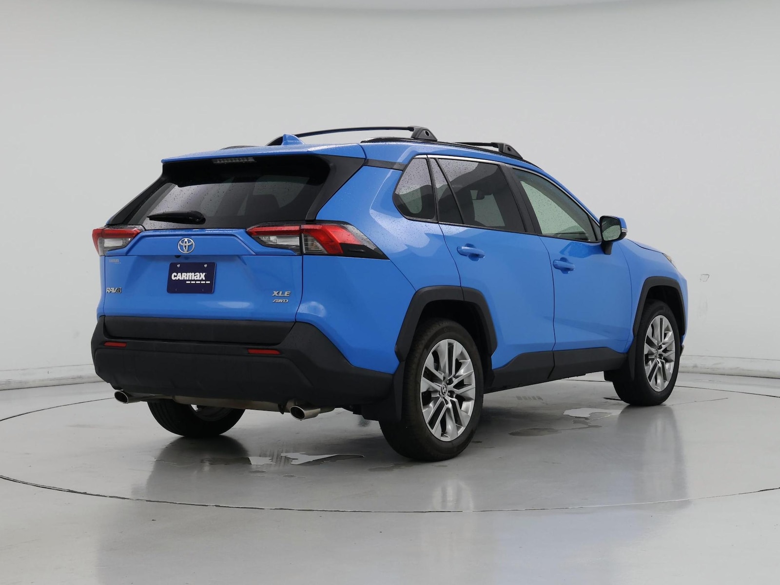 2020 Toyota RAV4 XLE Premium - Photo 9