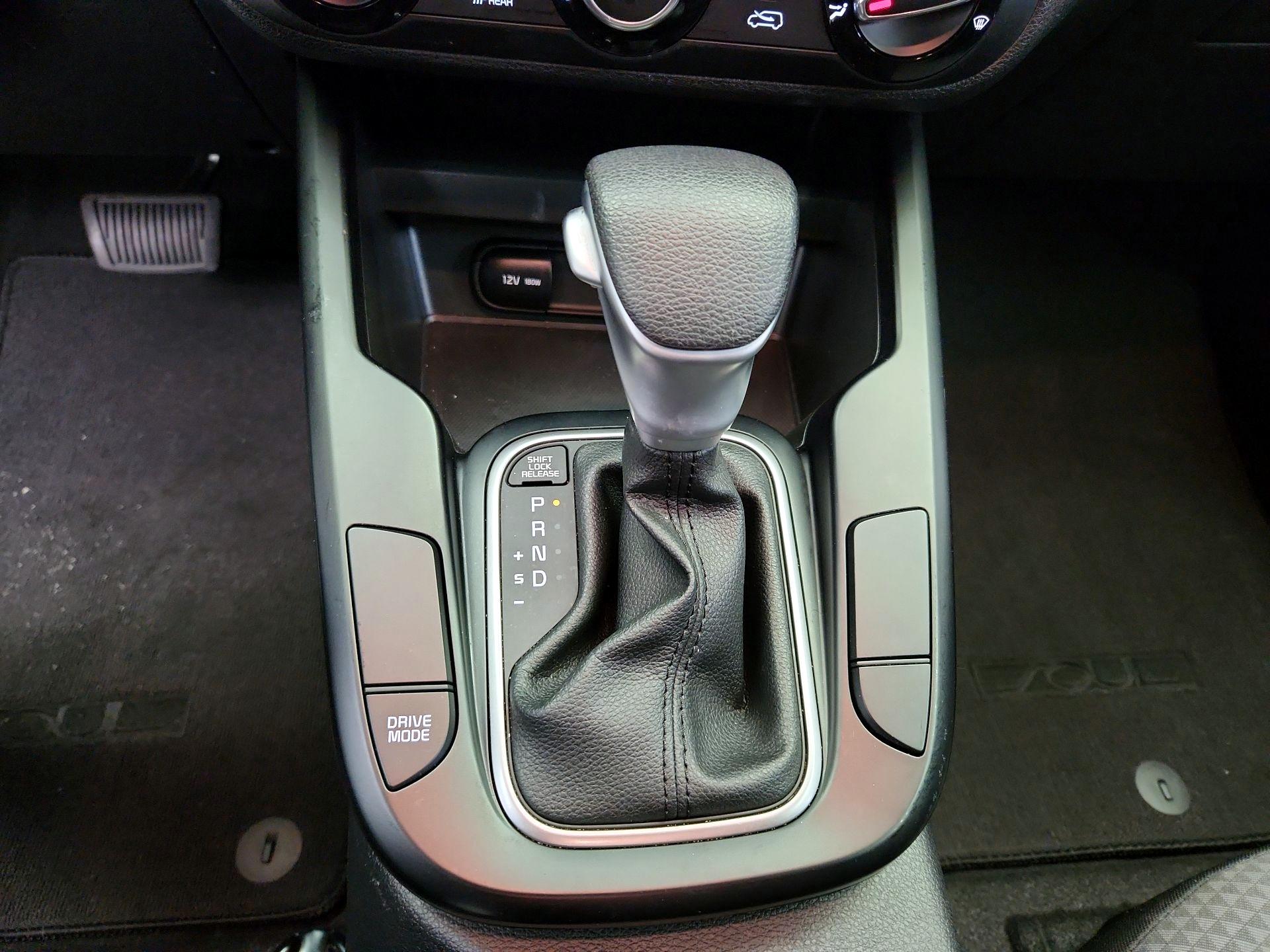 Thumbnail: 2023 Kia Soul - 17