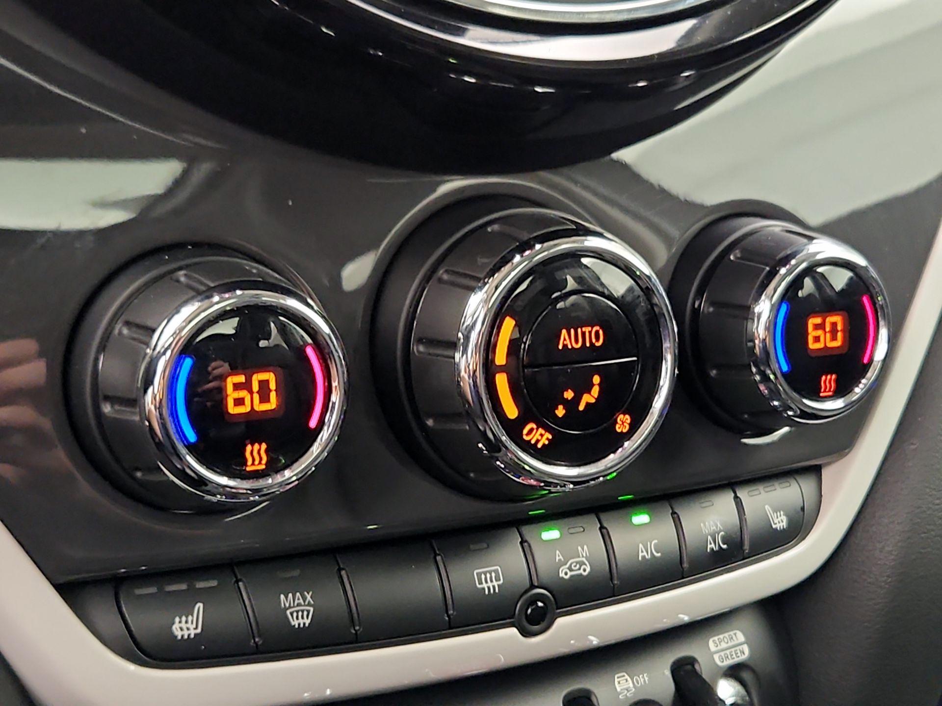 Thumbnail: 2018 MINI Cooper Countryman - 16