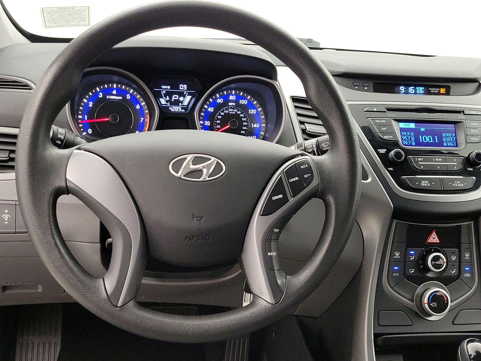 Thumbnail: 2016 Hyundai Elantra - 10