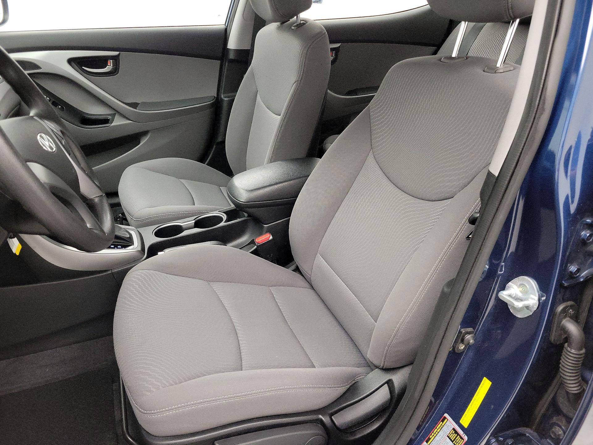 Thumbnail: 2016 Hyundai Elantra - 11
