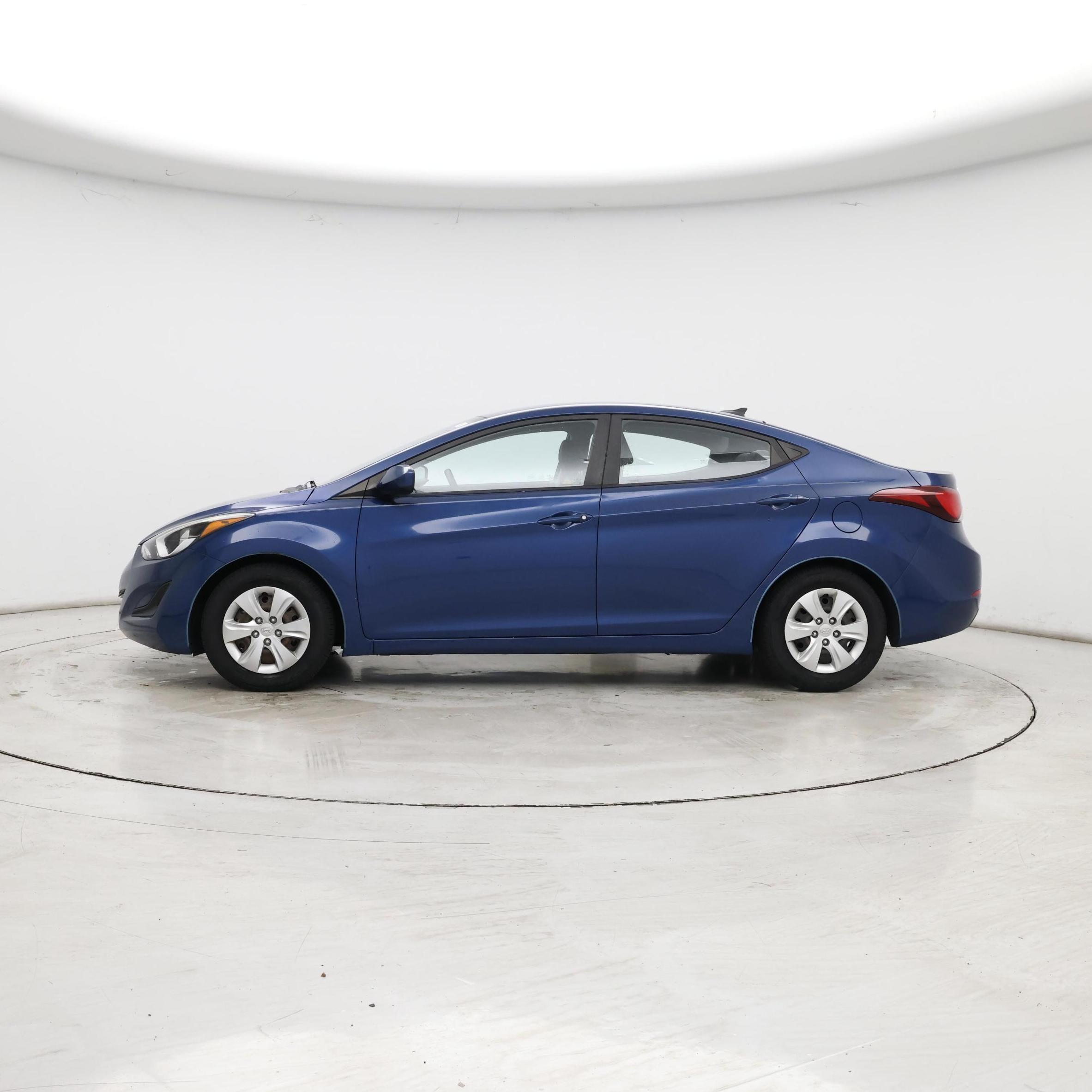 Thumbnail: 2016 Hyundai Elantra - 3