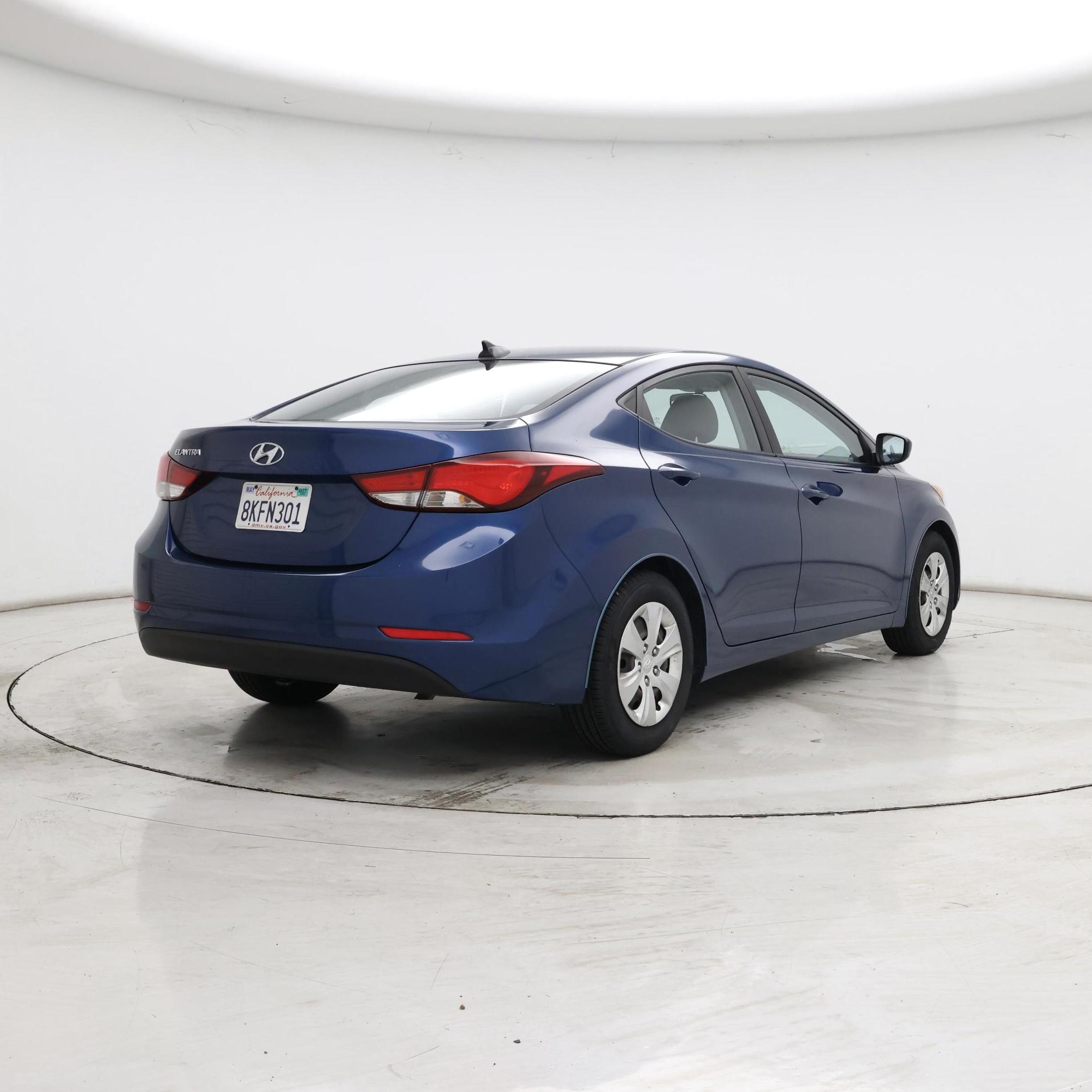 Thumbnail: 2016 Hyundai Elantra - 8