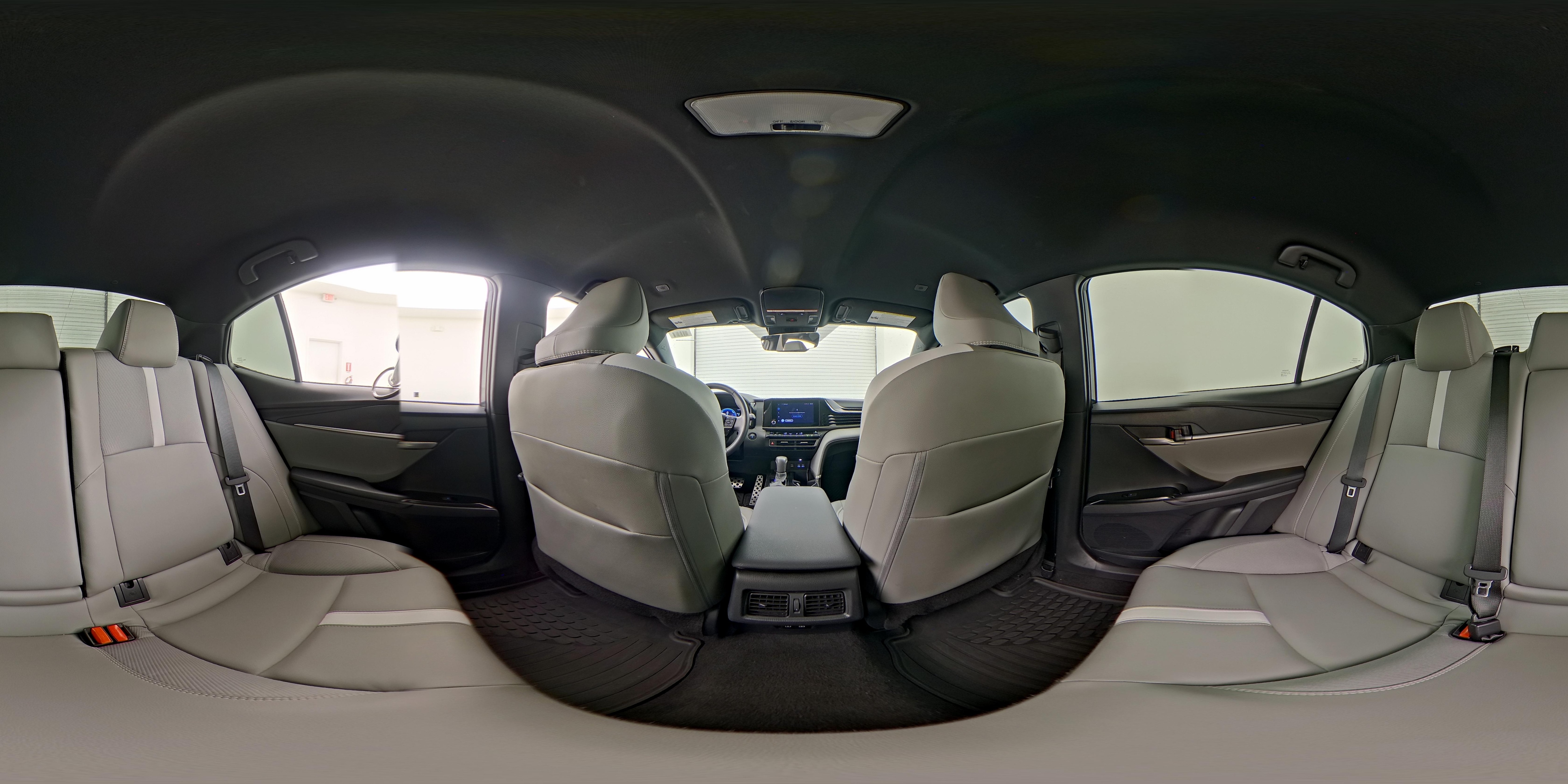 2026 Toyota Camry SE - Photo 25