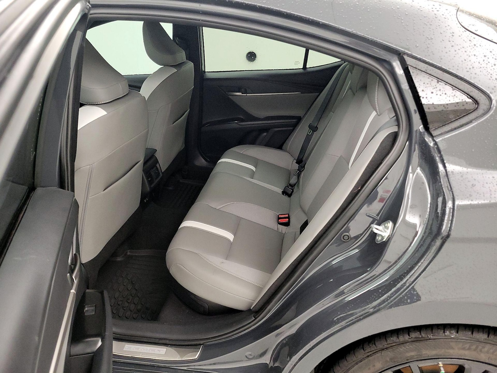 2026 Toyota Camry SE - Photo 20