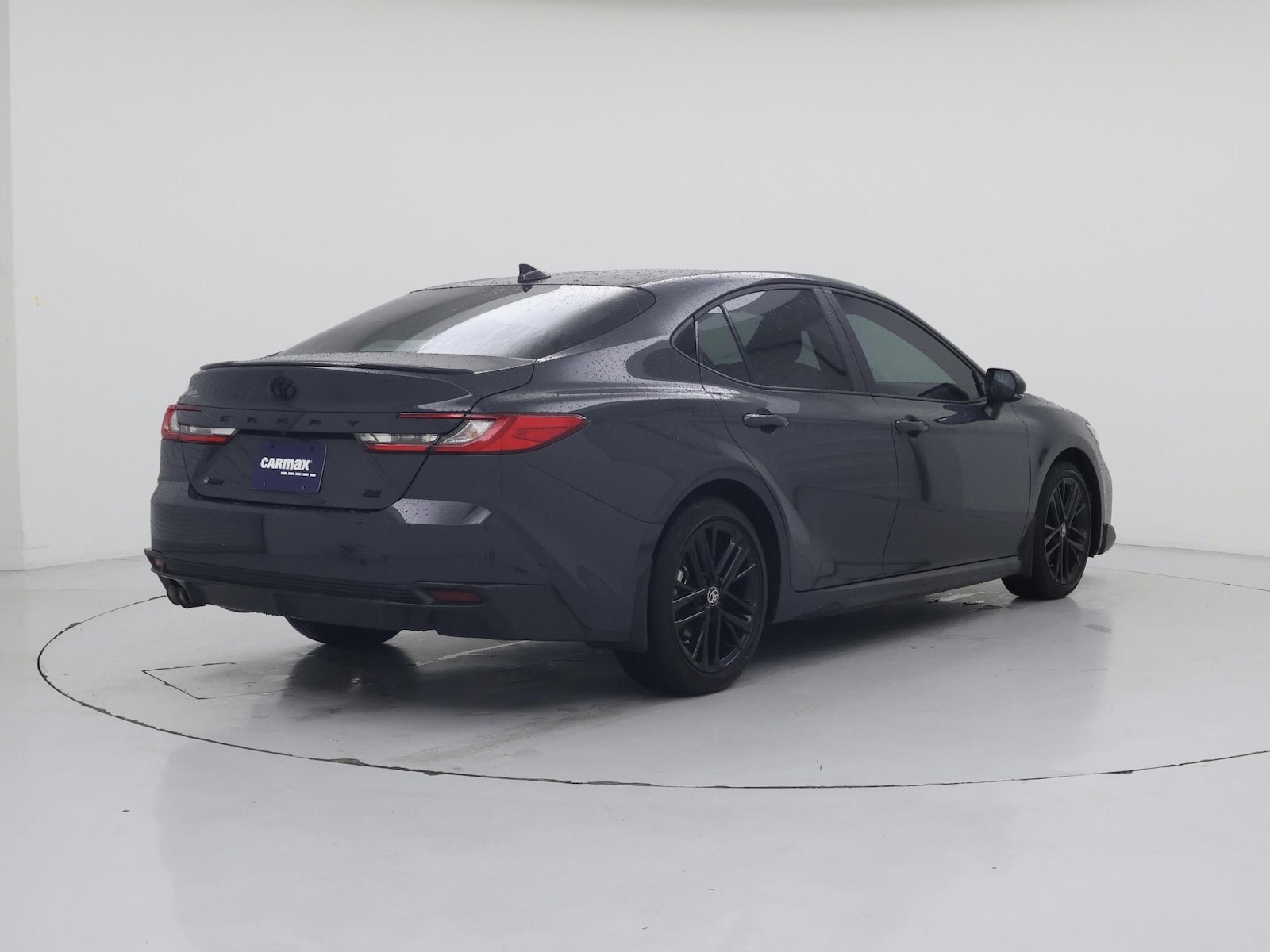 2026 Toyota Camry SE - Photo 9