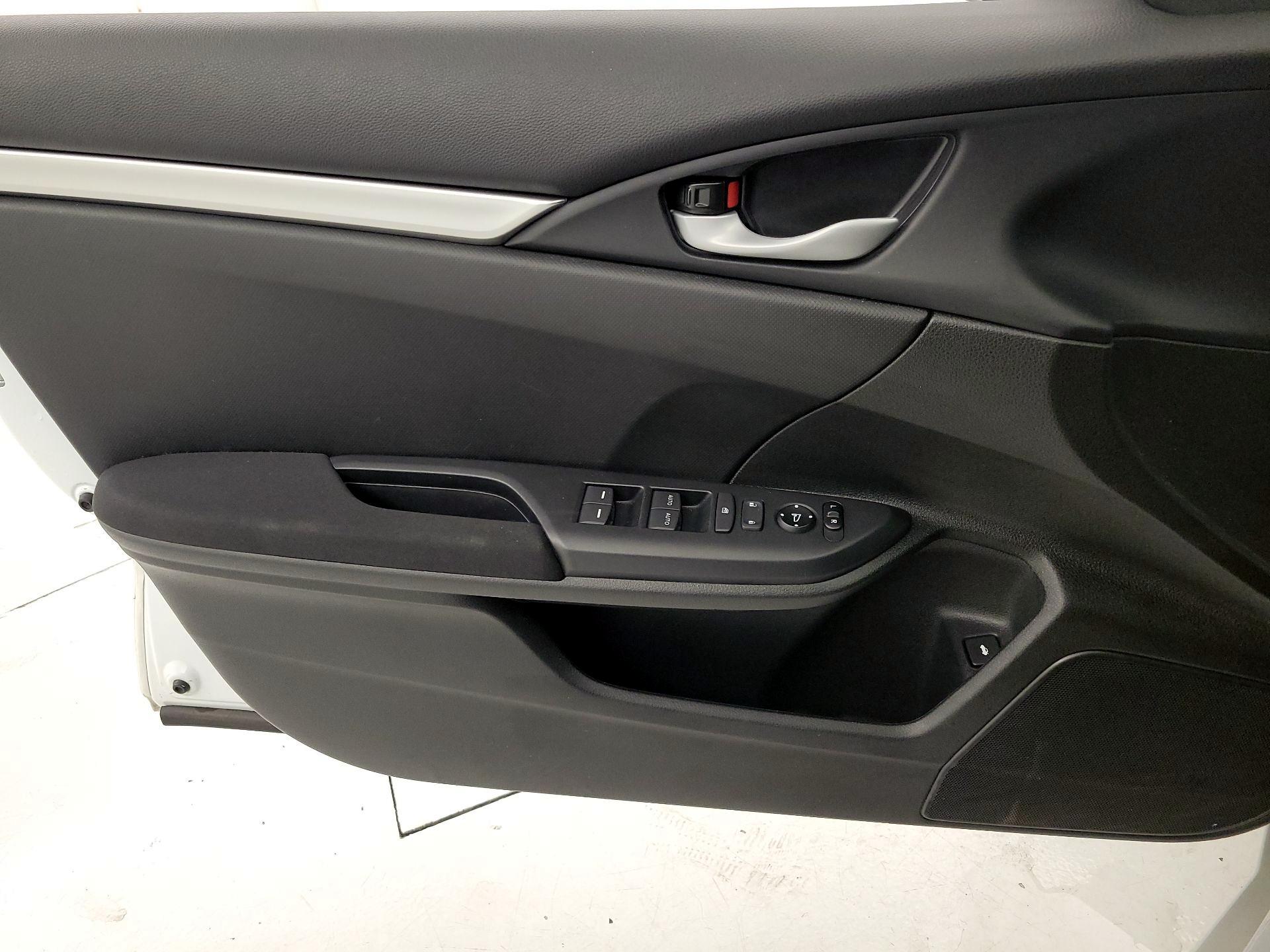 Thumbnail: 2020 Honda Civic - 12