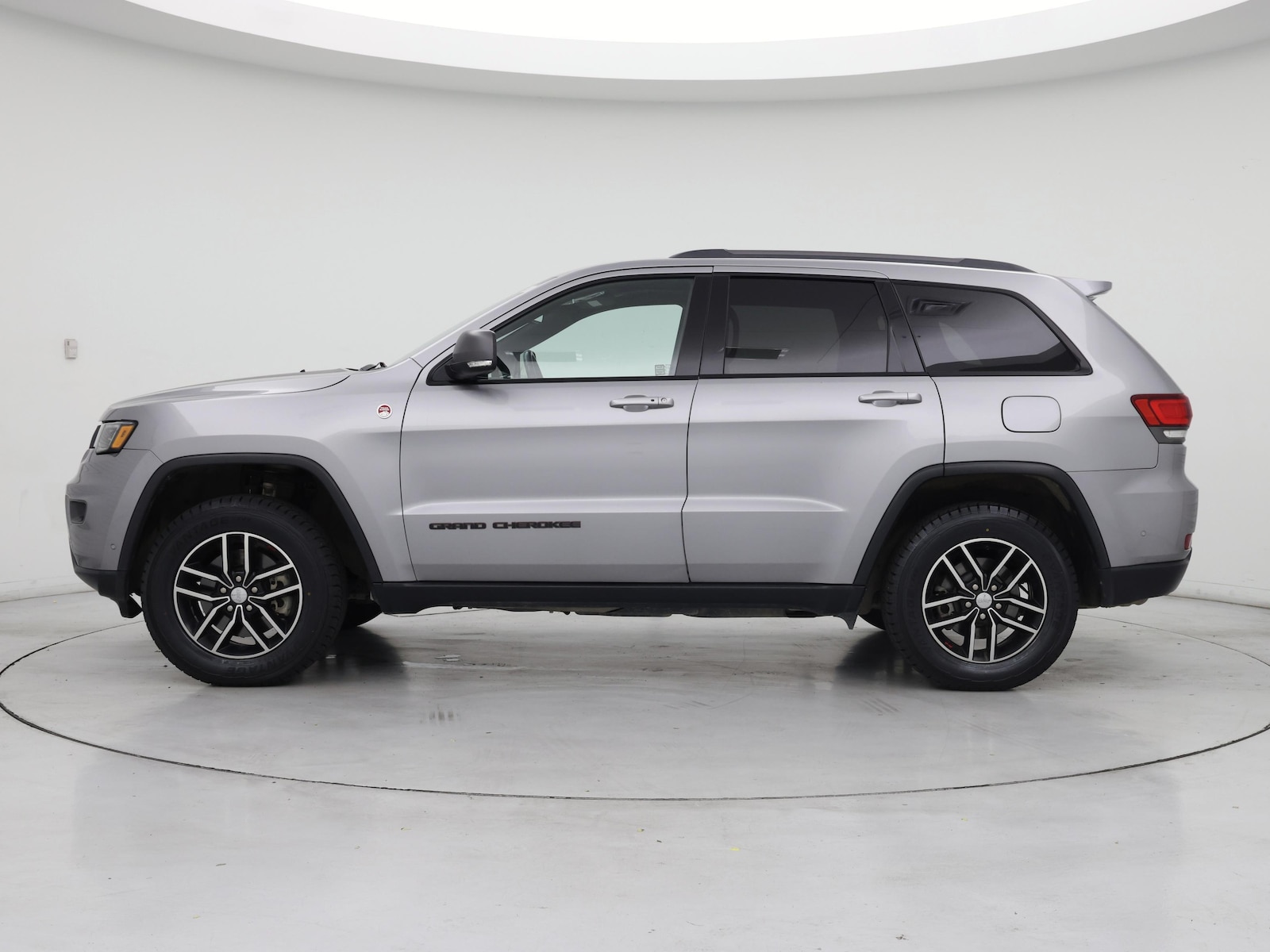 2017 Jeep Grand Cherokee Trailhawk - Photo 4