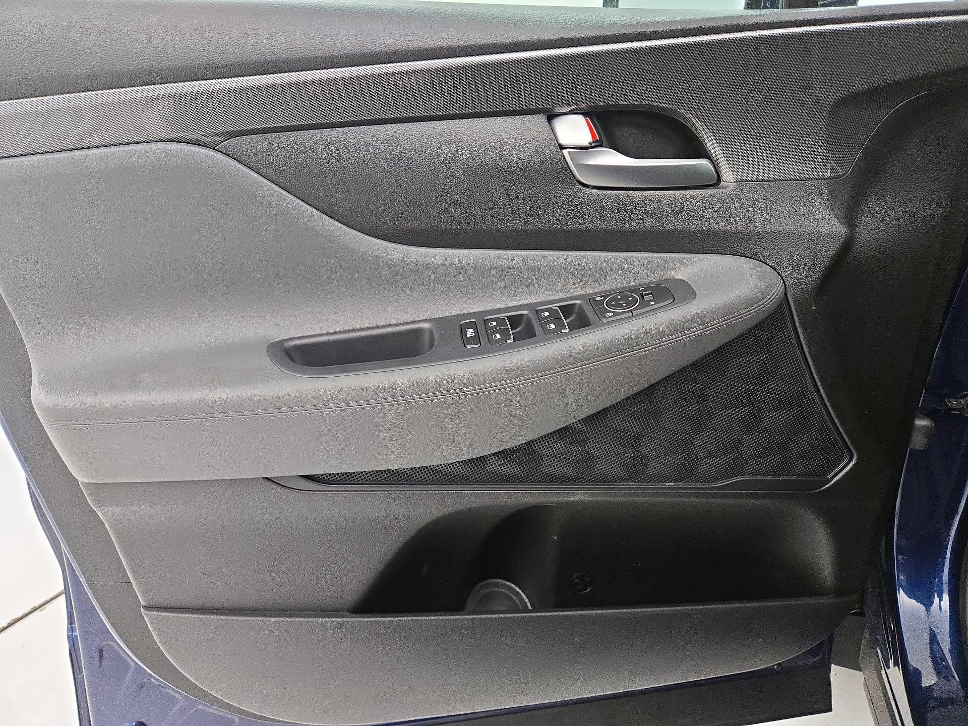 Thumbnail: 2023 Hyundai Santa Fe - 12