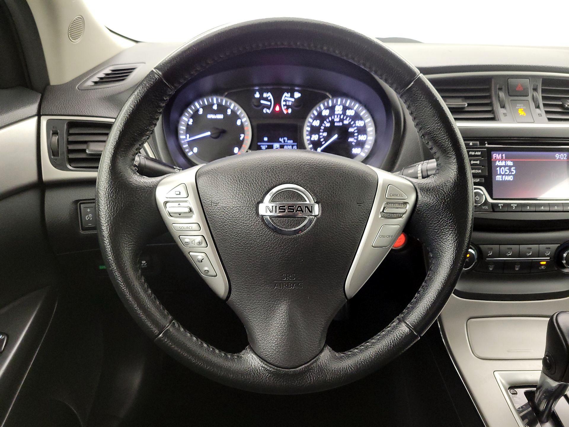 Thumbnail: 2015 Nissan Sentra - 10