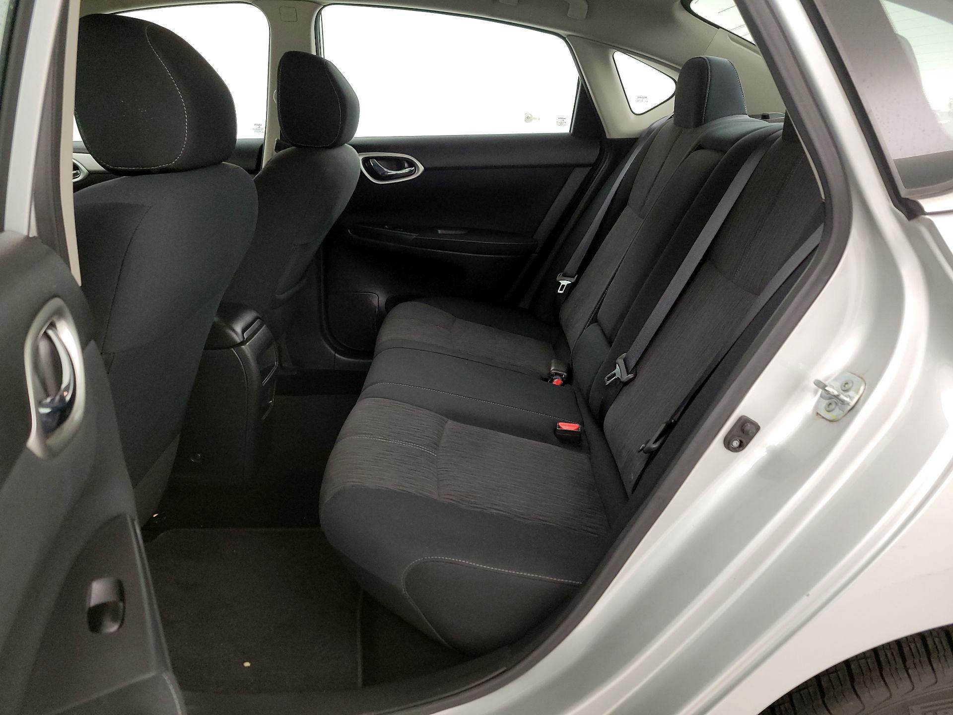 Thumbnail: 2015 Nissan Sentra - 19