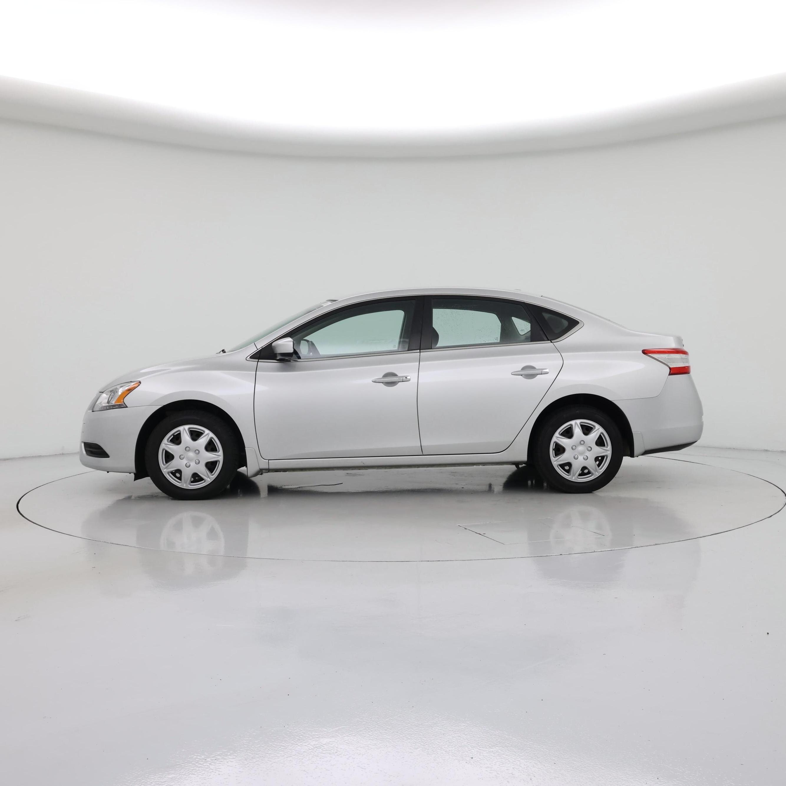 Thumbnail: 2015 Nissan Sentra - 3