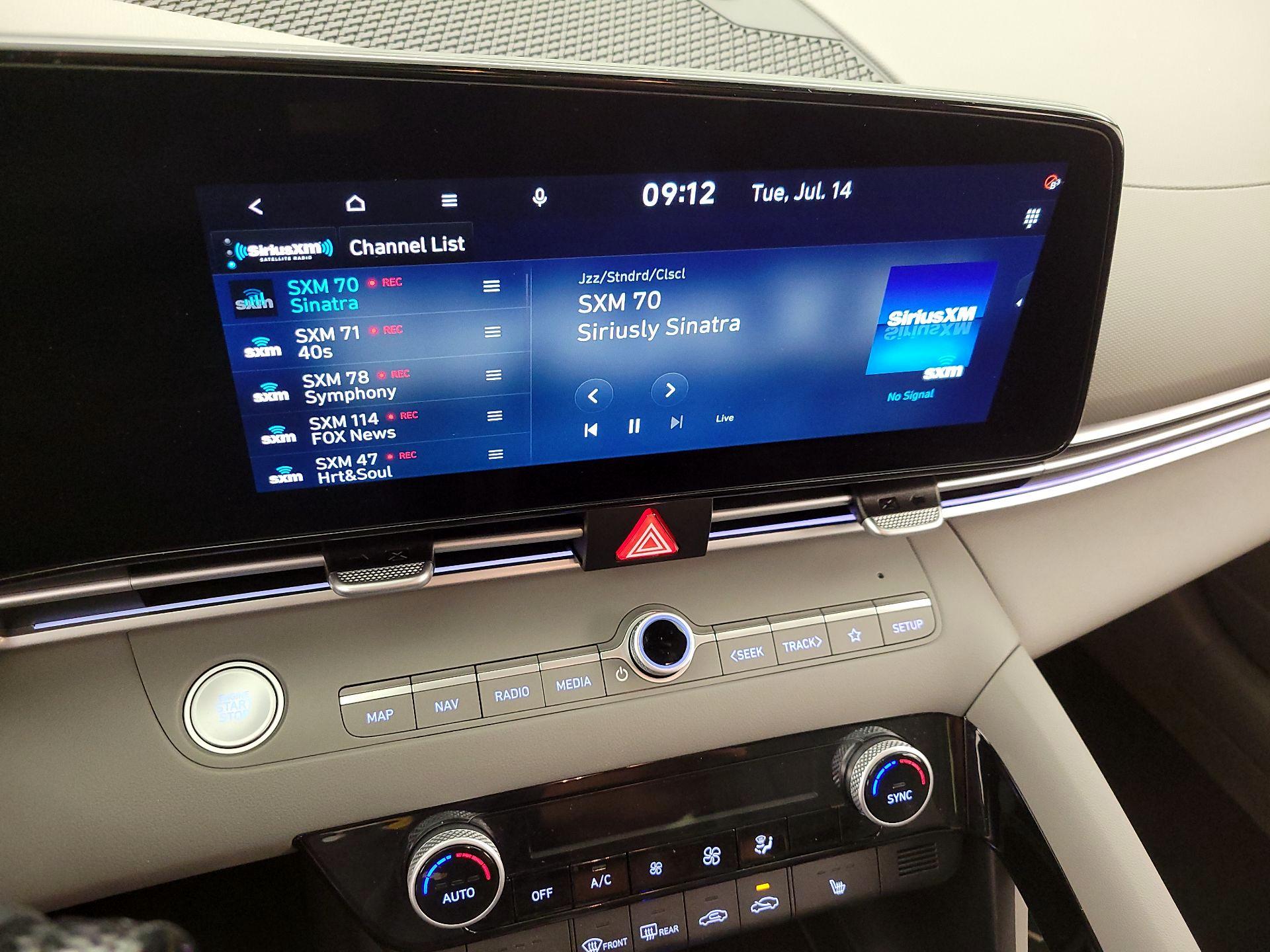 Thumbnail: 2024 Hyundai Elantra - 16