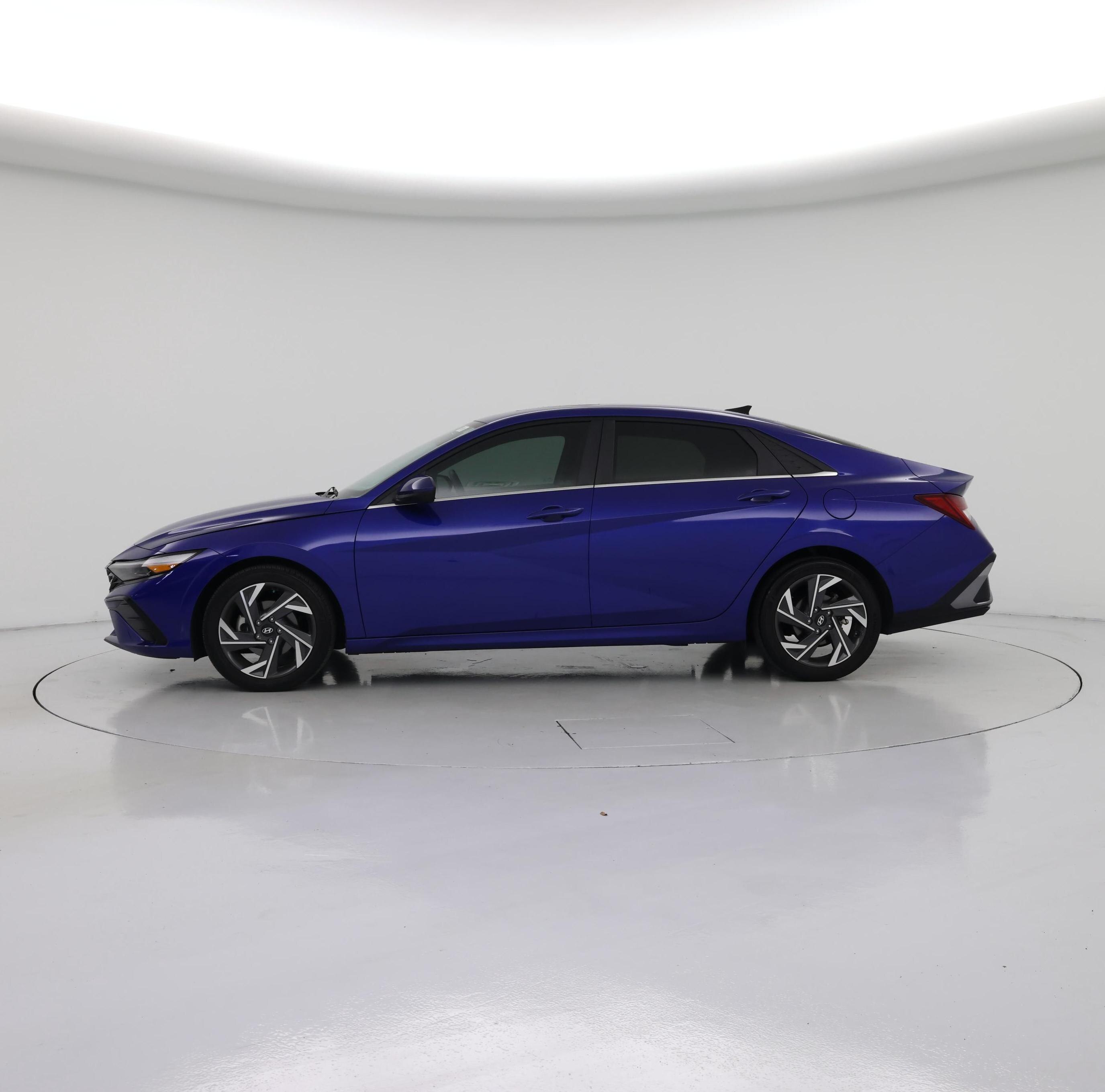 Thumbnail: 2024 Hyundai Elantra - 3