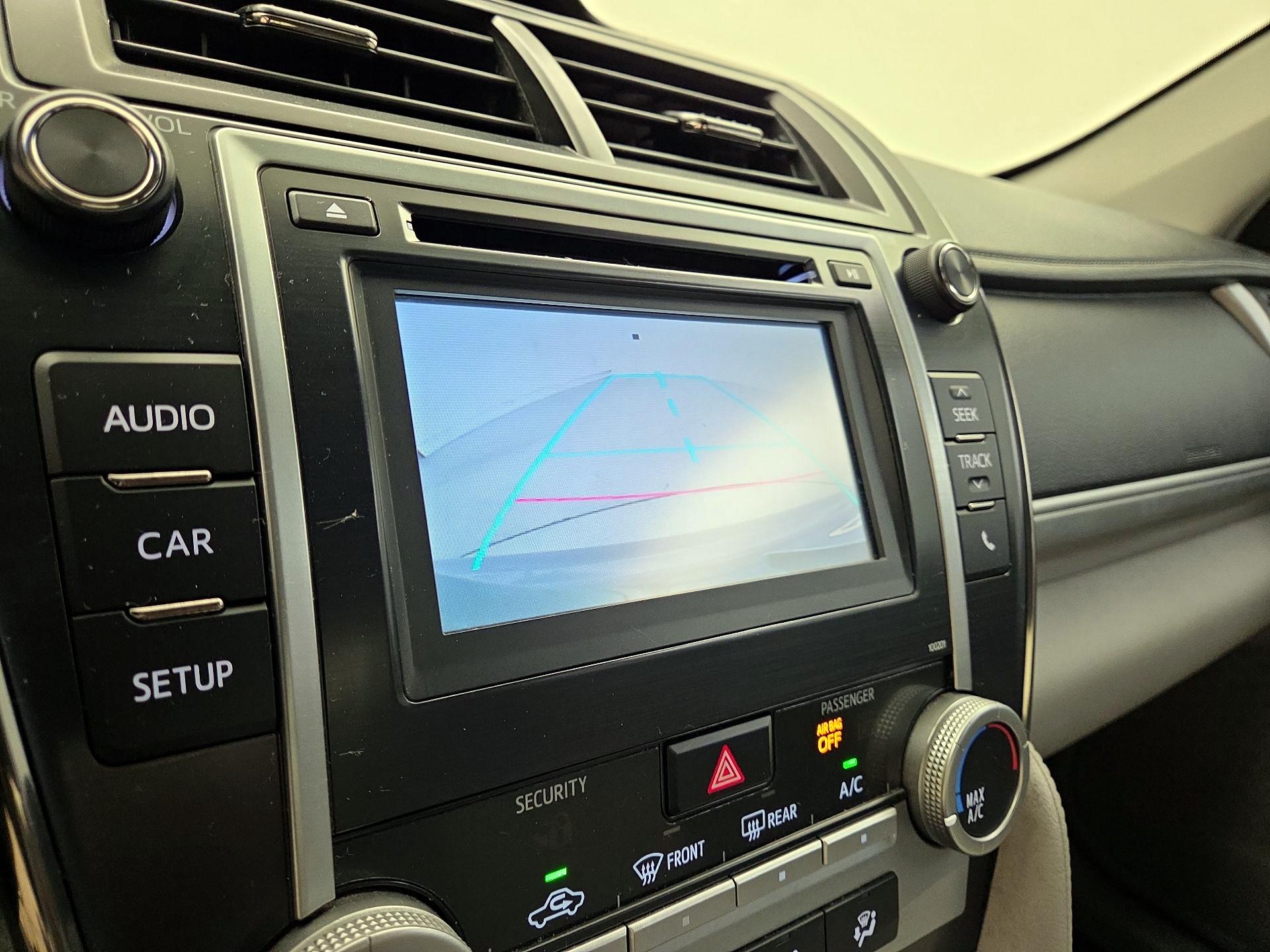 Thumbnail: 2014 Toyota Camry - 14