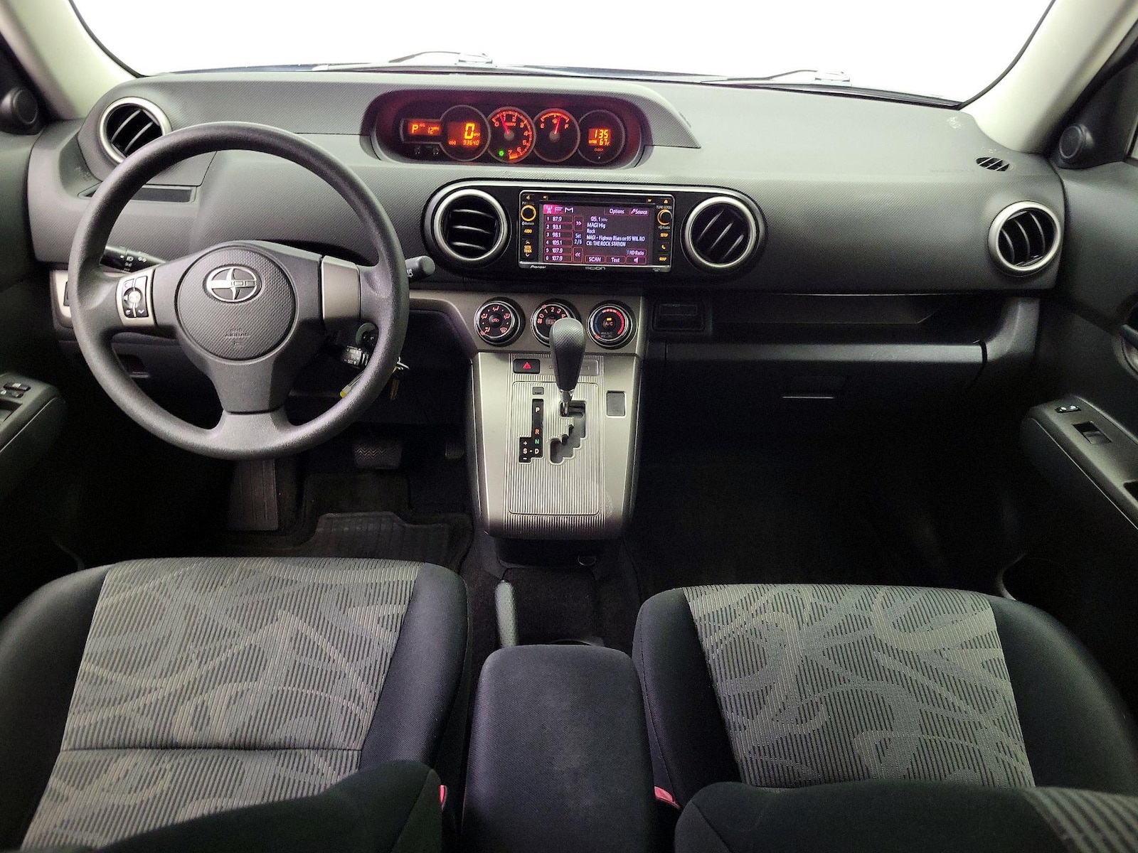 2014 Scion xB Base - Photo 10