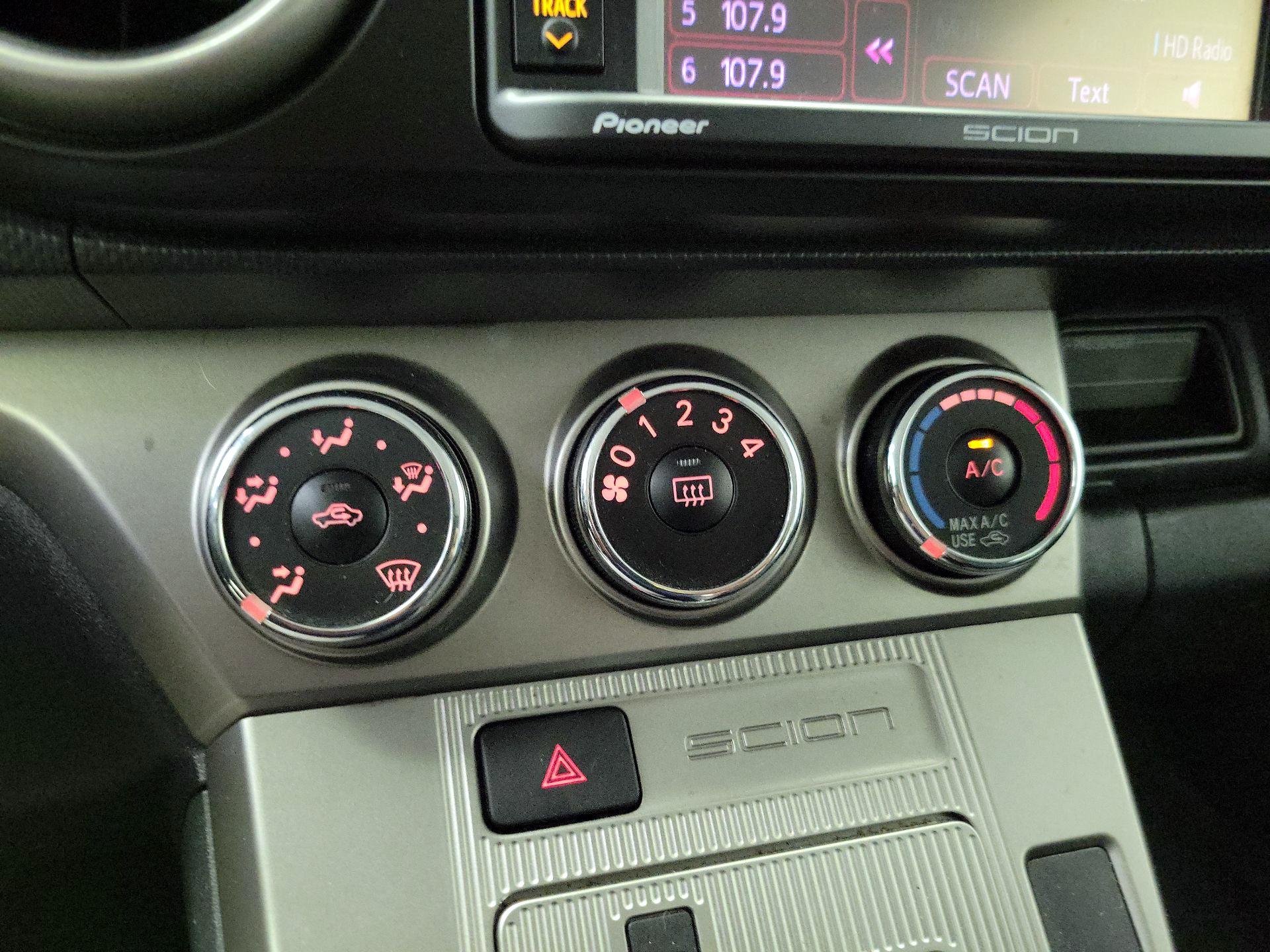 Thumbnail: 2014 Scion xB - 15
