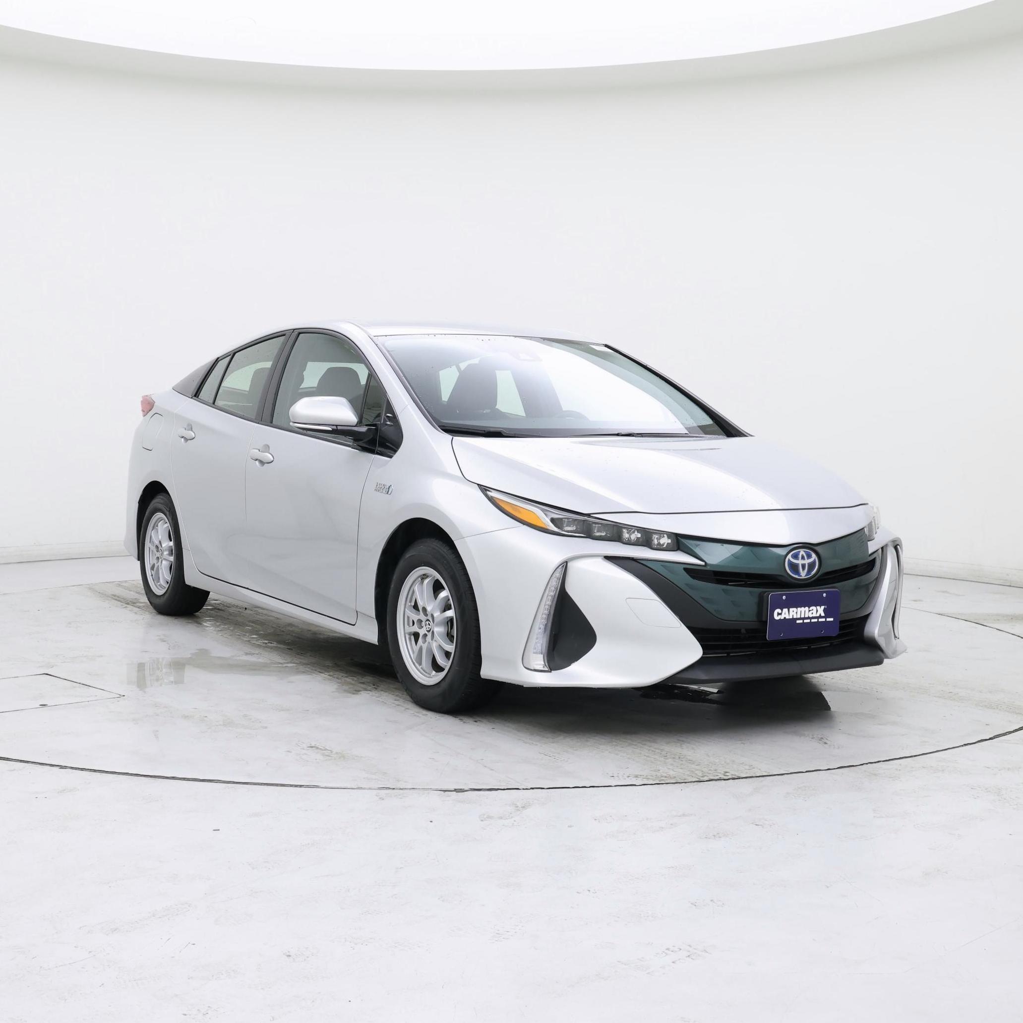Silver 2017 Toyota Prius Prime Hatchback Front-Wheel Drive Automatic
