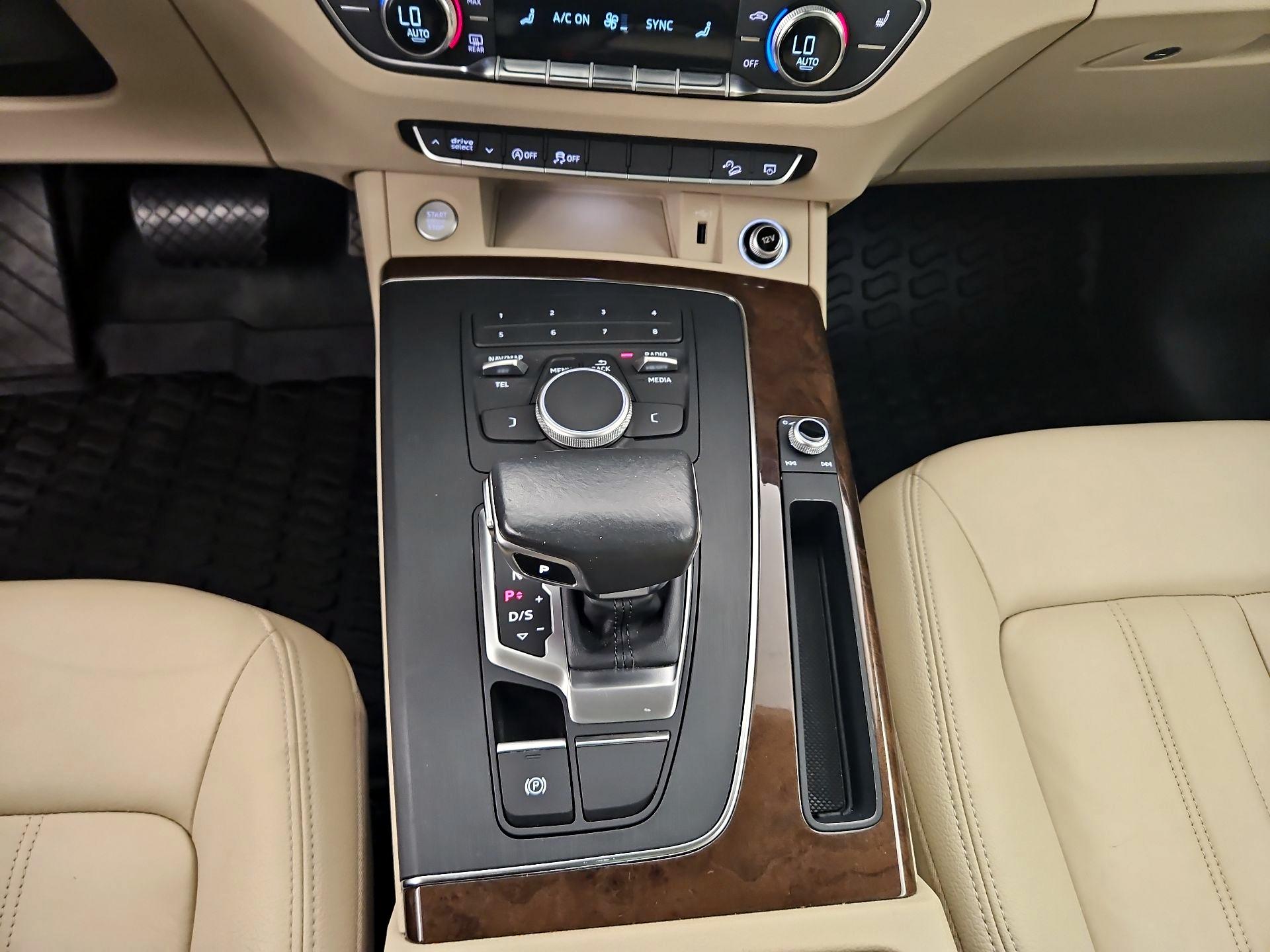 Thumbnail: 2019 Audi Q5 - 17