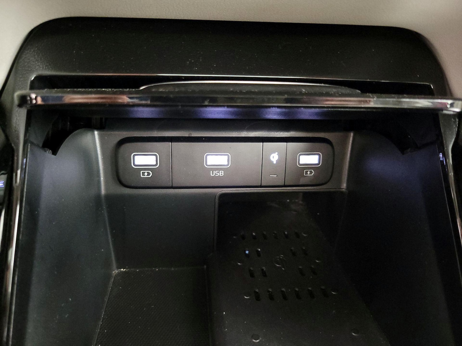 2022 Kia Sorento SX - Photo 20