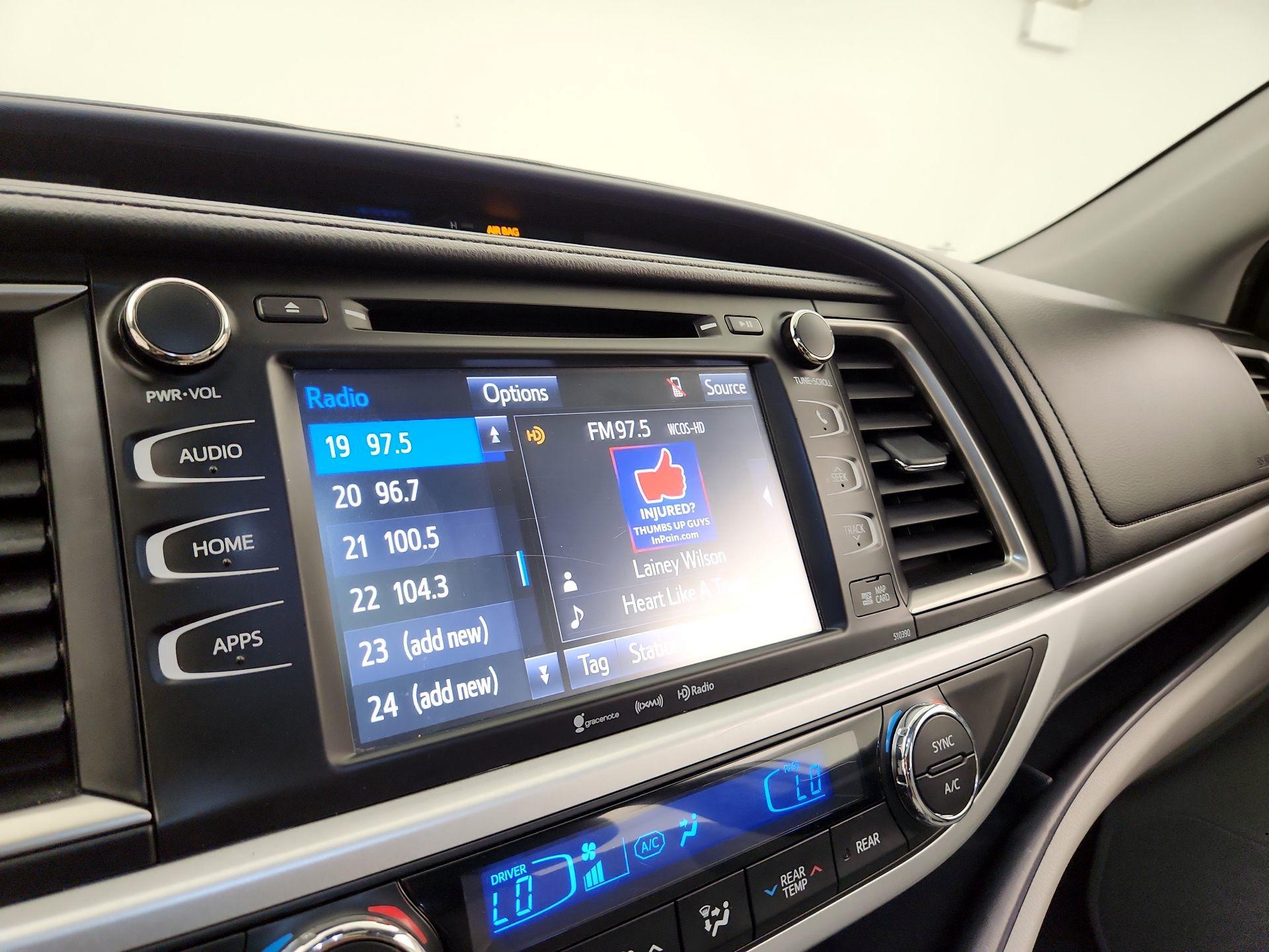 Thumbnail: 2019 Toyota Highlander - 16
