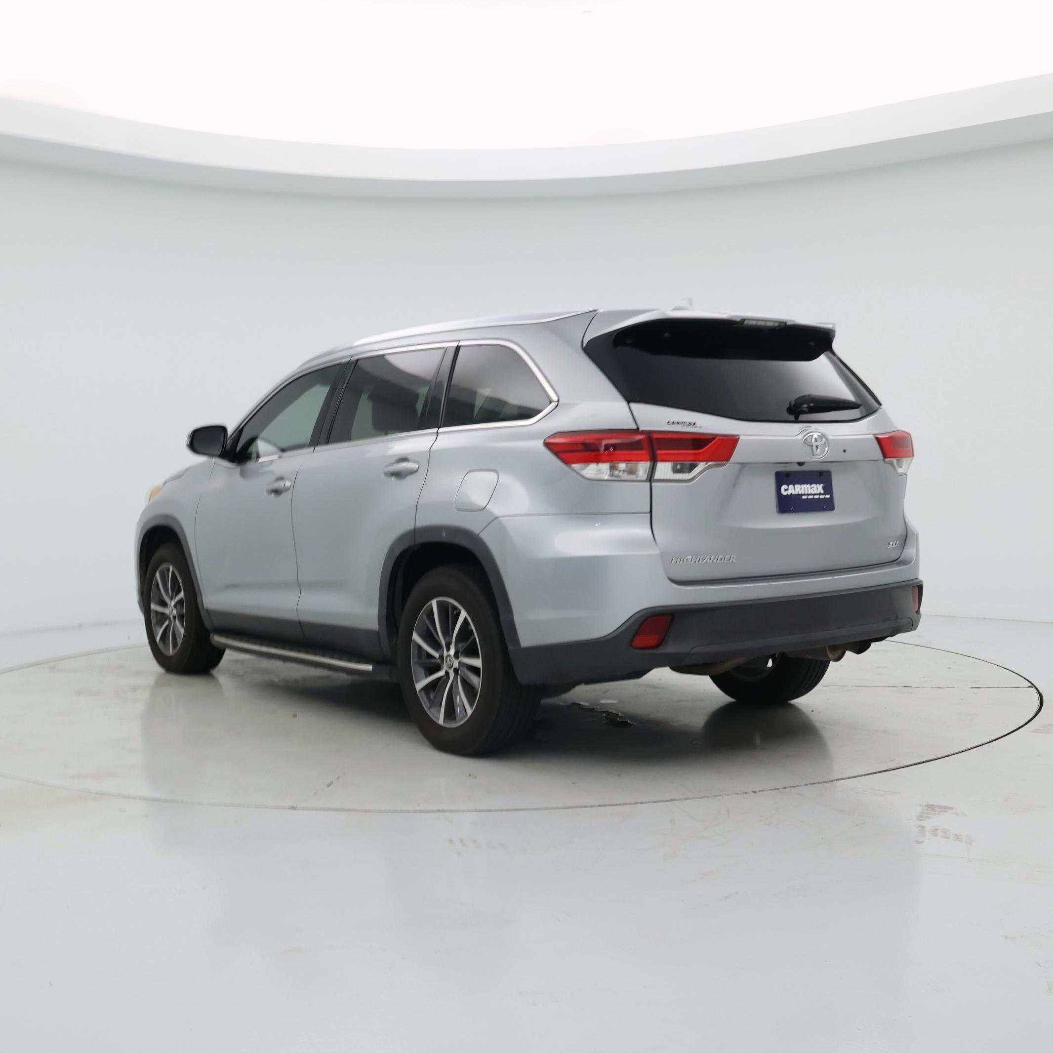 Thumbnail: 2019 Toyota Highlander - 2