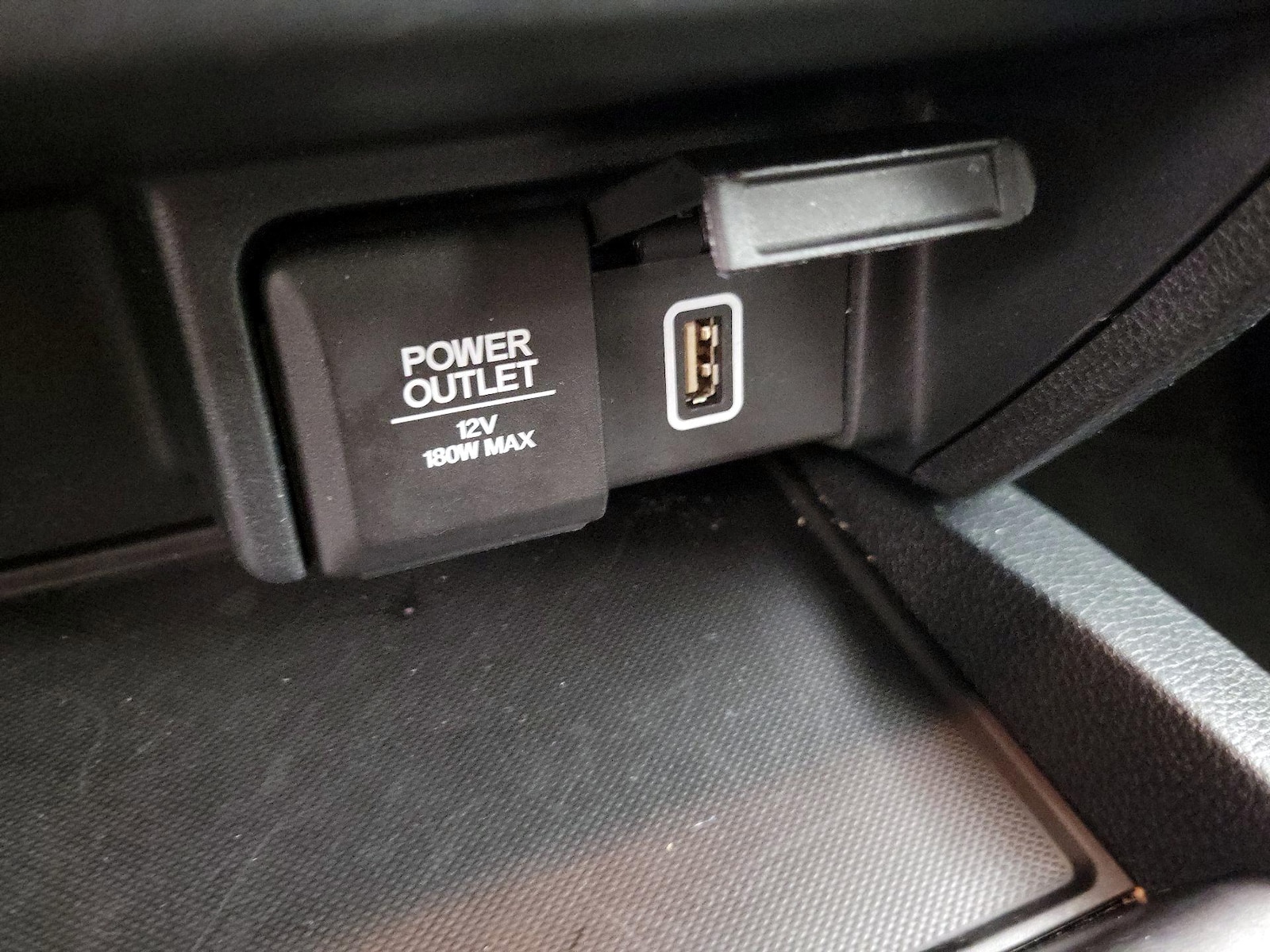 2022 Honda Pilot EX-L - Photo 19