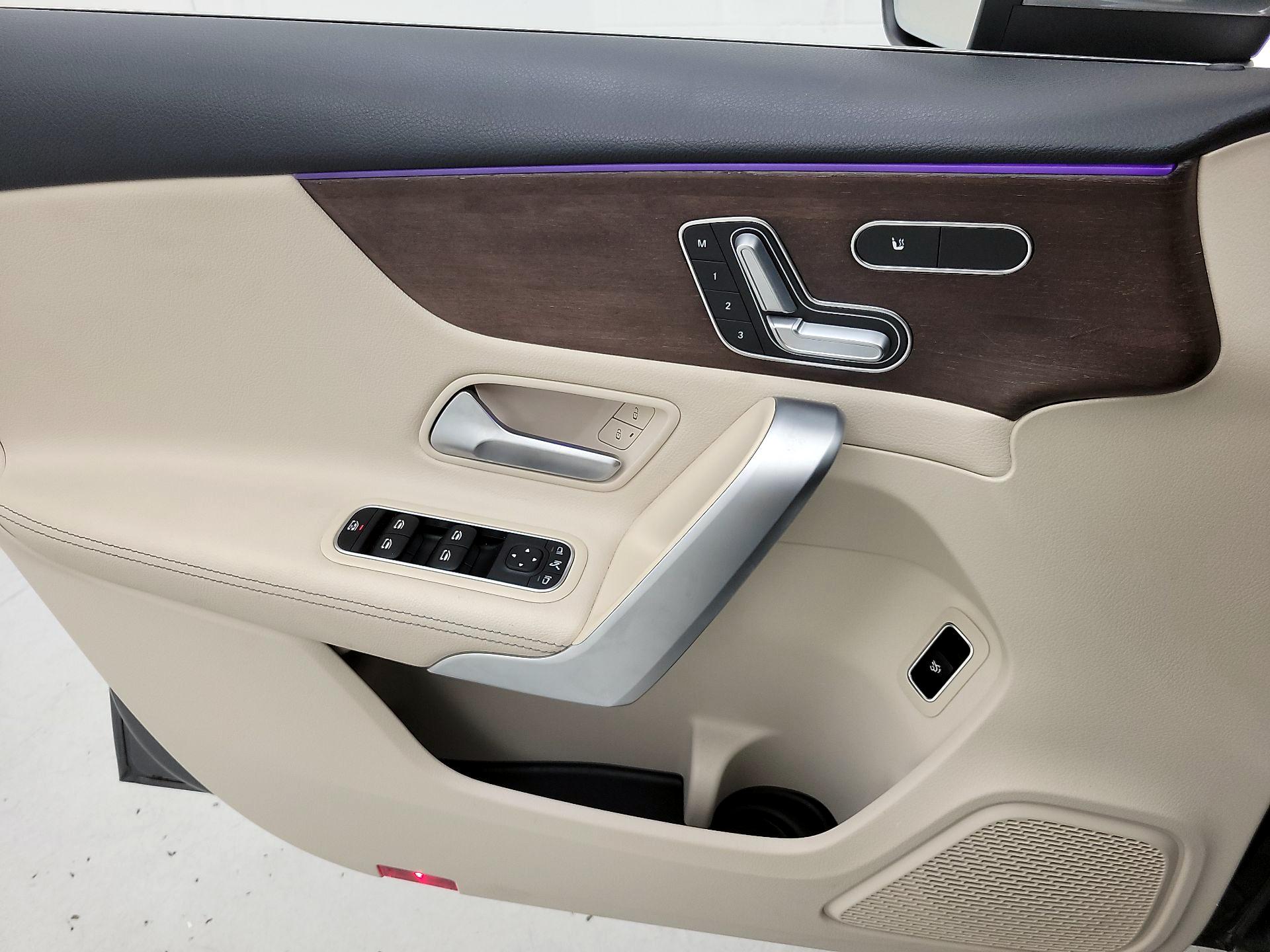 Thumbnail: 2020 Mercedes-Benz A-Class - 12