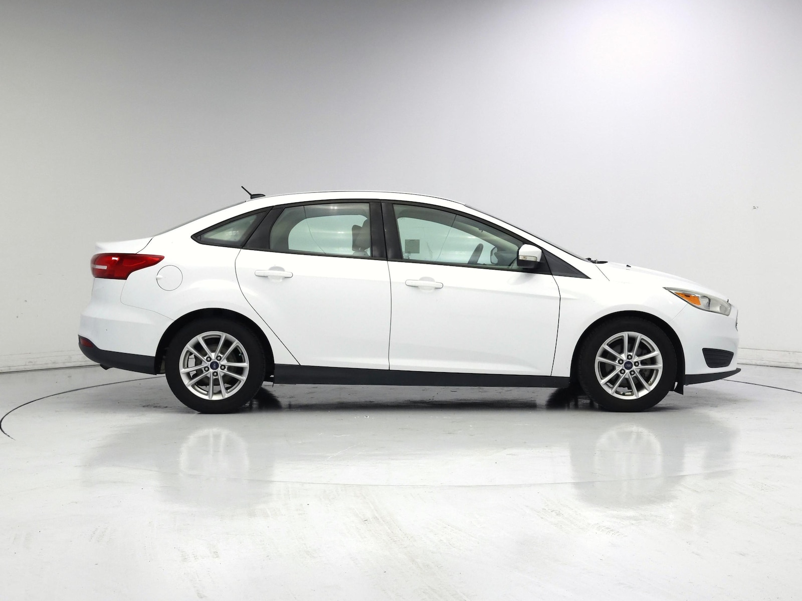 2015 Ford Focus SE - Photo 8