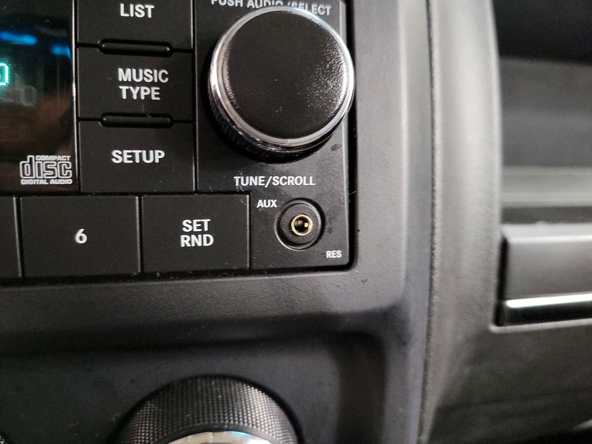 Thumbnail: 2017 Jeep Patriot - 16
