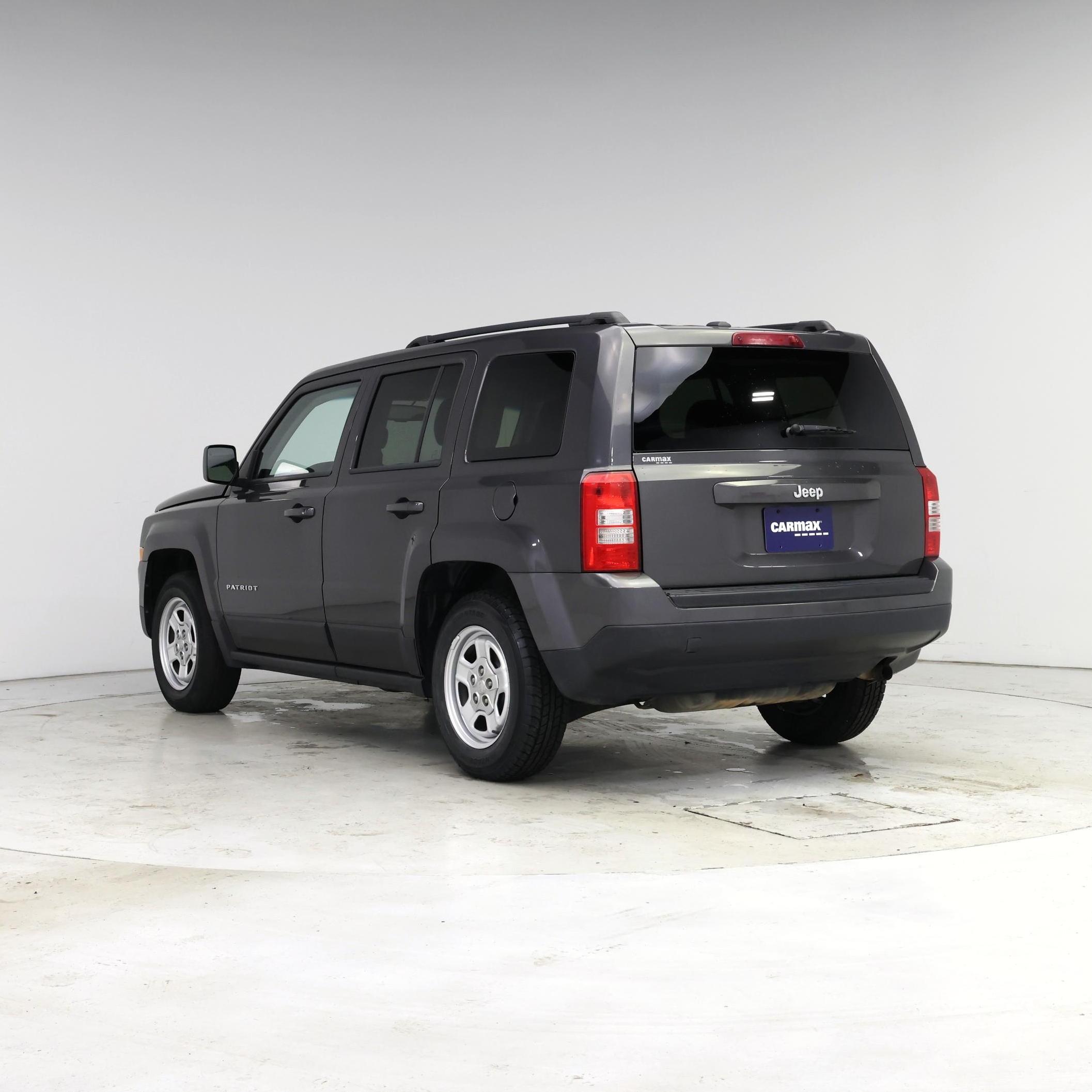 Thumbnail: 2017 Jeep Patriot - 2