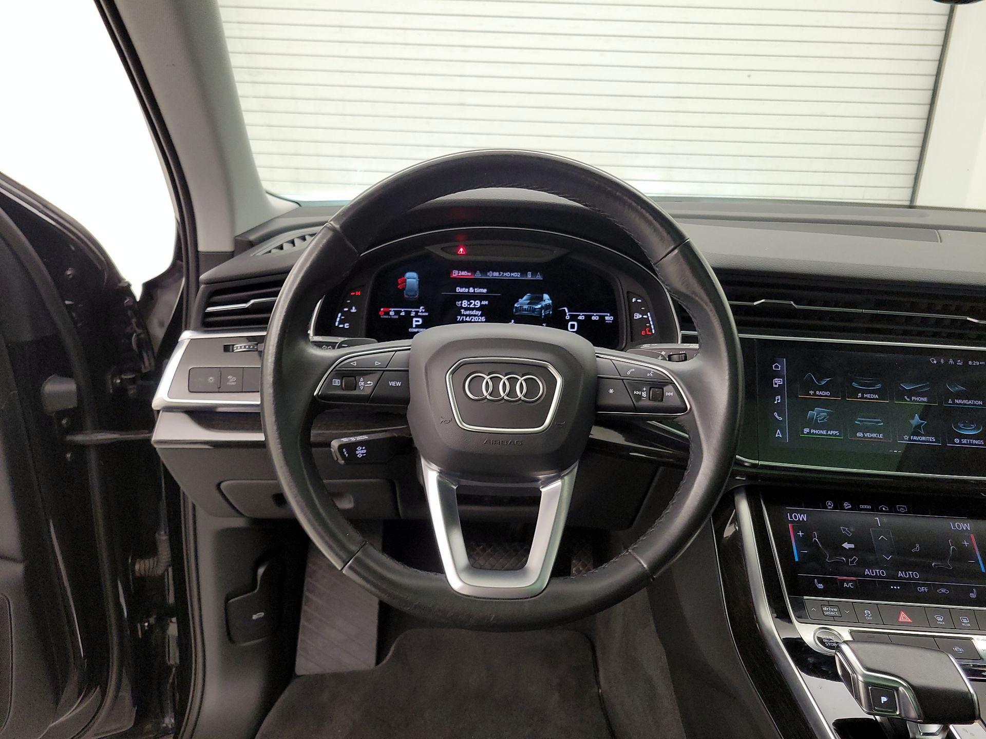 Thumbnail: 2022 Audi Q7 - 10