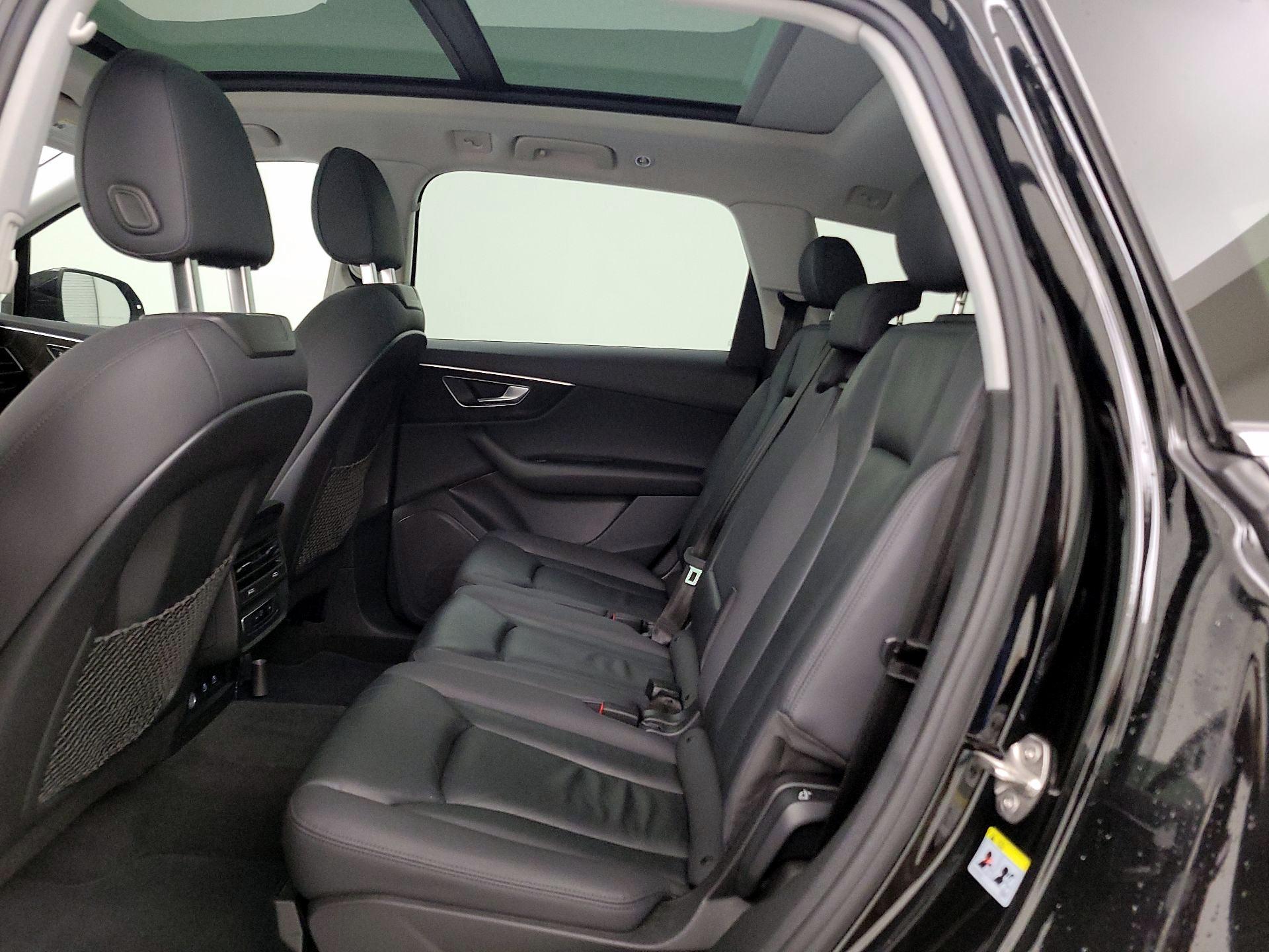 Thumbnail: 2022 Audi Q7 - 20