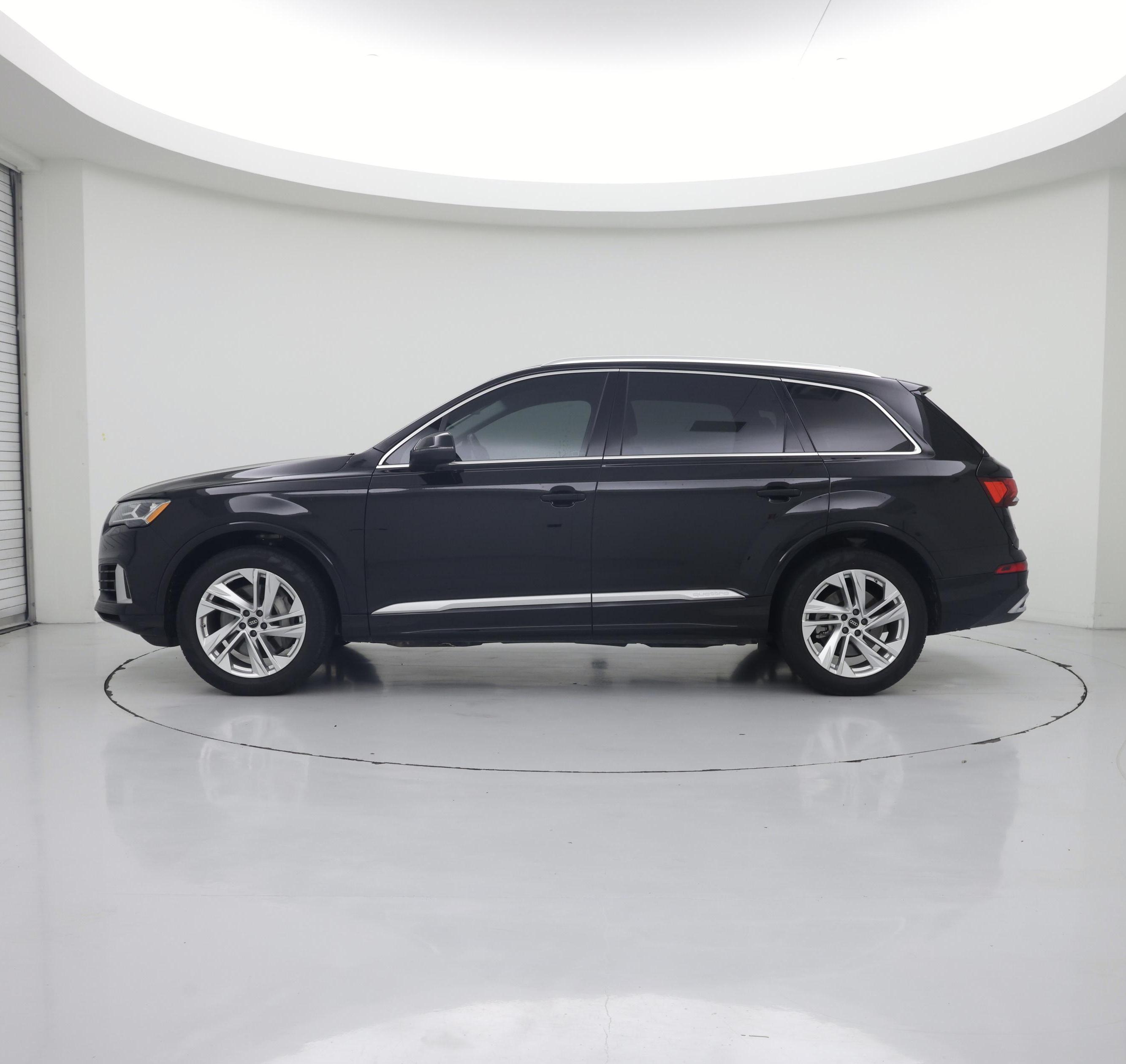 Thumbnail: 2022 Audi Q7 - 3