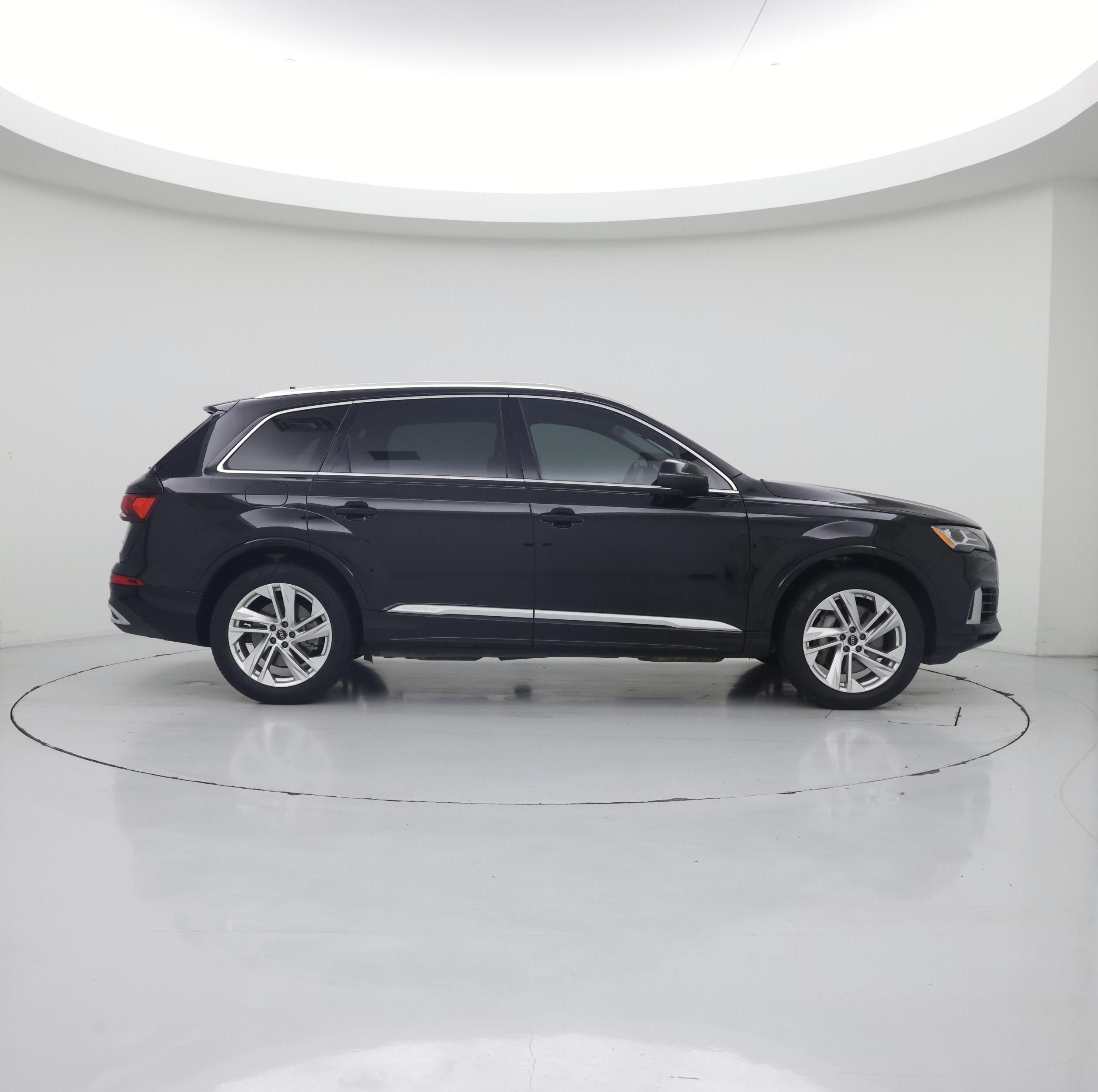 Thumbnail: 2022 Audi Q7 - 7