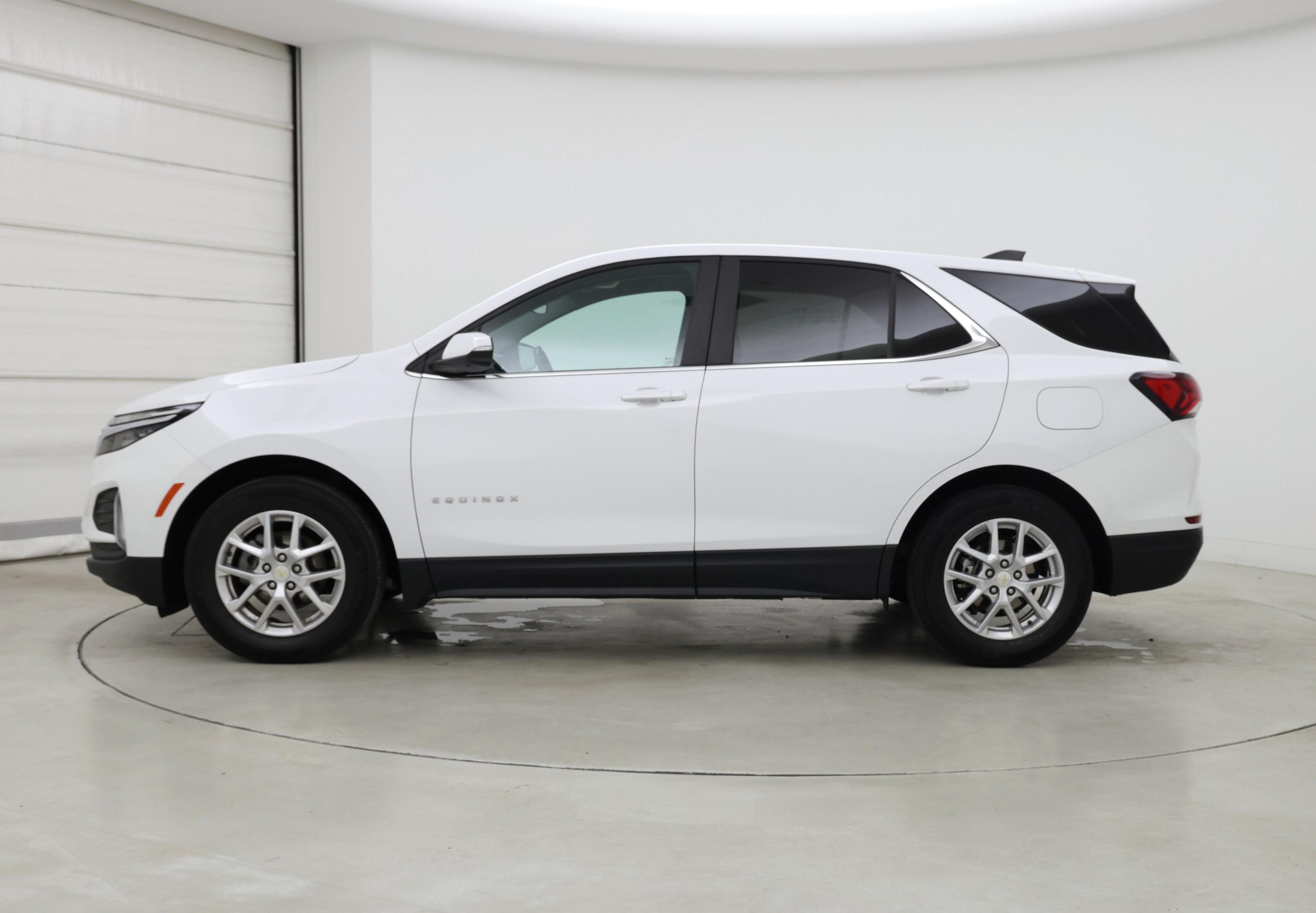 Thumbnail: 2023 Chevrolet Equinox - 3
